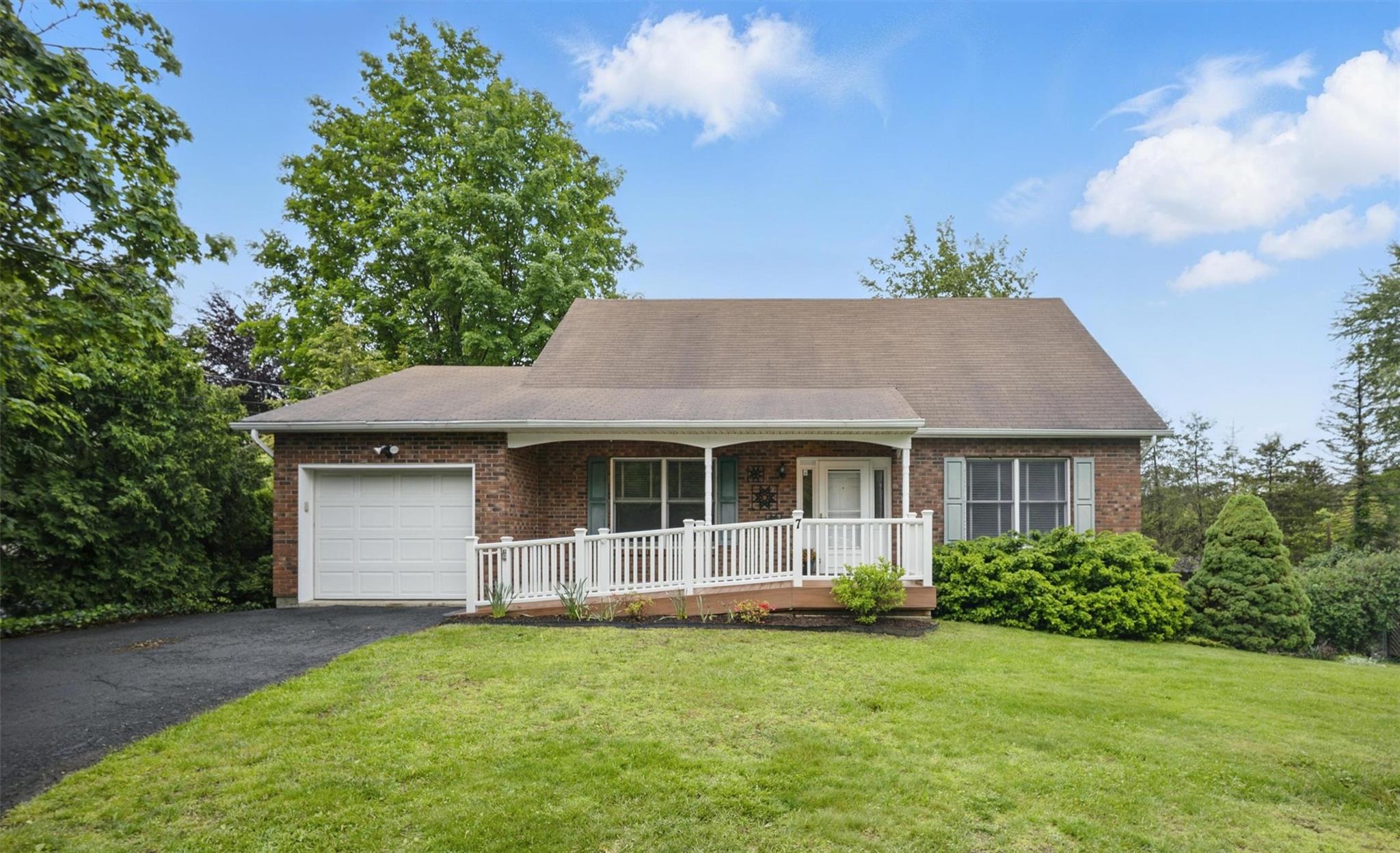 7 Mailler Avenue Property Photo 1