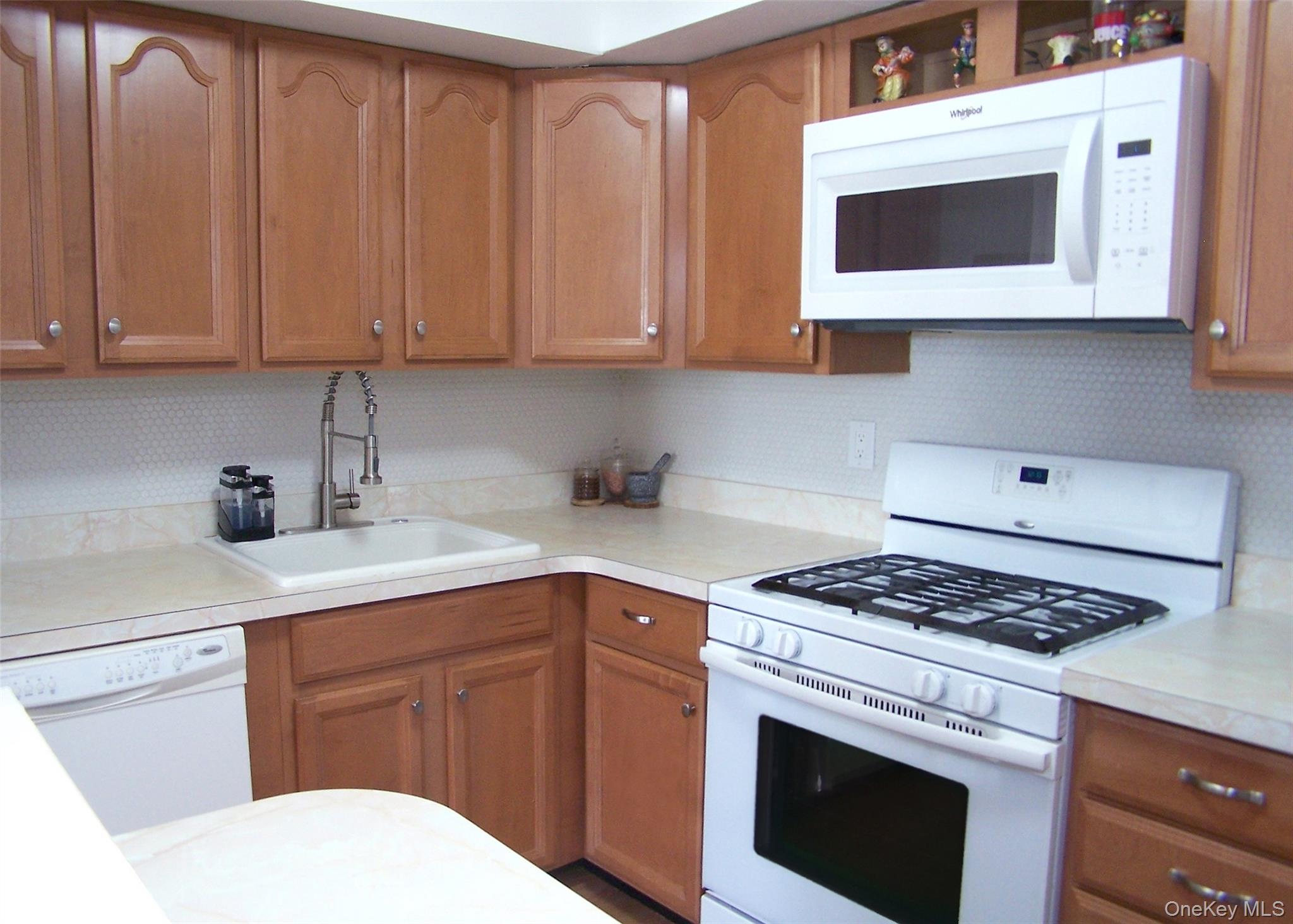 51 Rocky Point Yaphank Rd 5 Property Photo 8