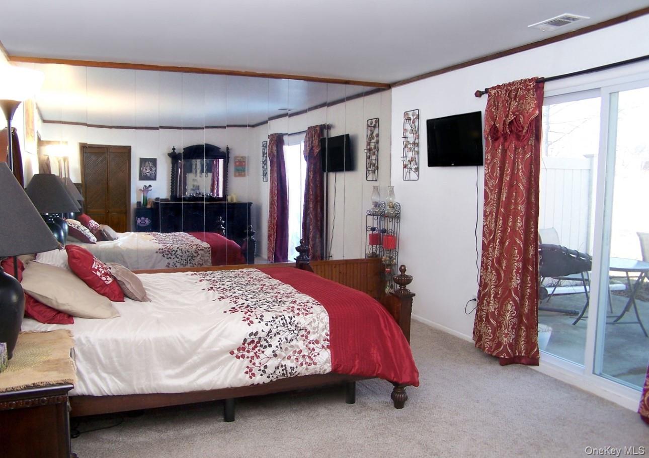51 Rocky Point Yaphank Rd 5 Property Photo 11