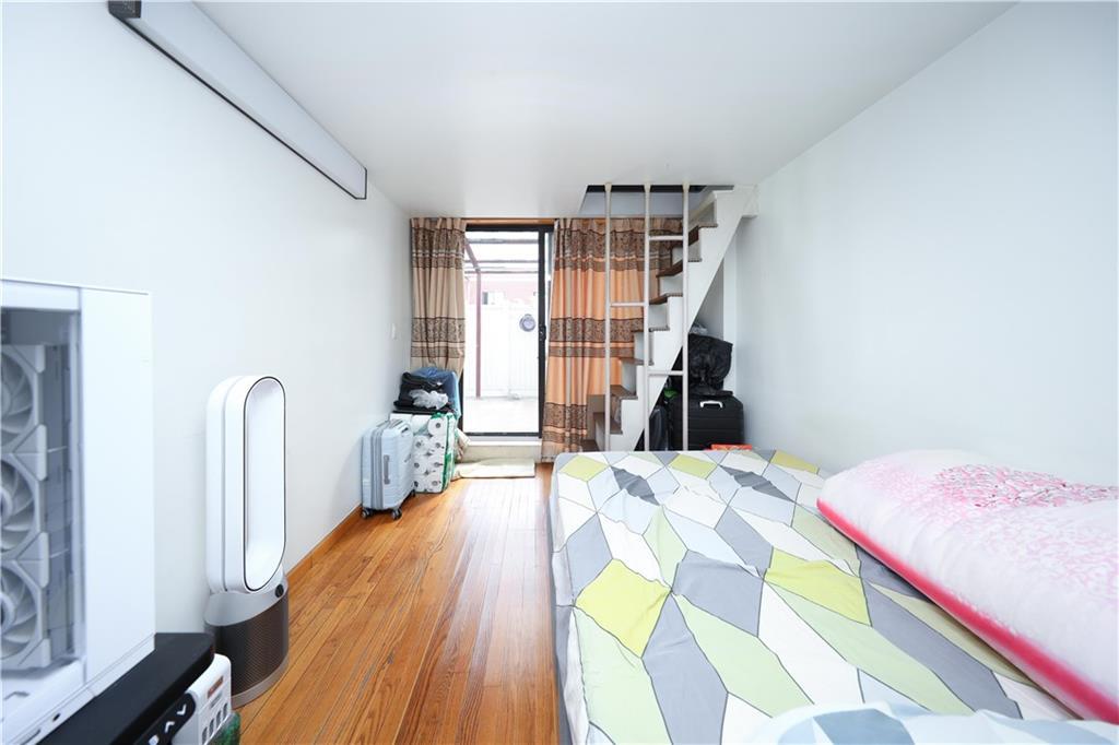 462 52nd Street 2d Property Photo 8