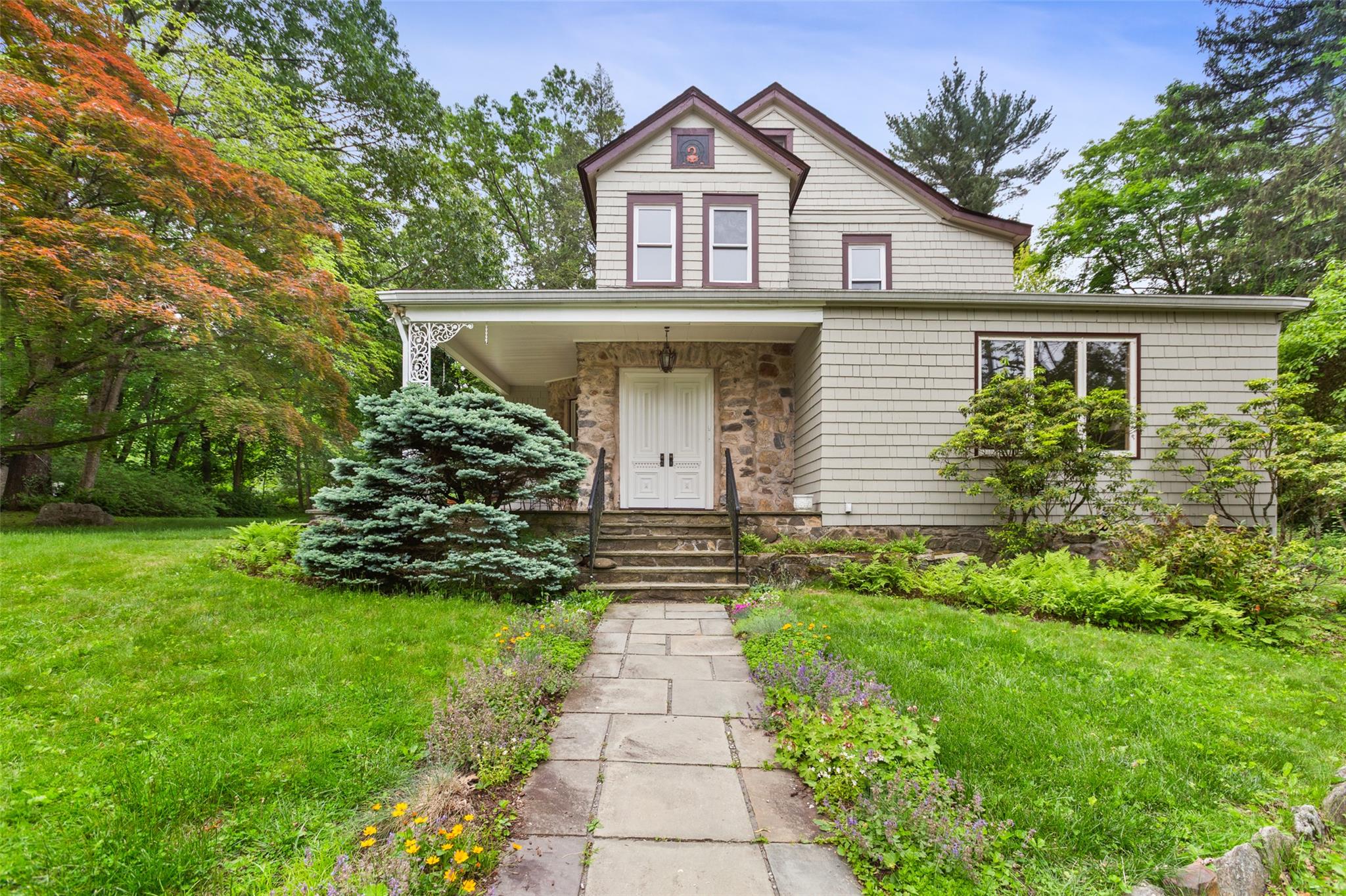 46 Walnut Street Property Photo 1
