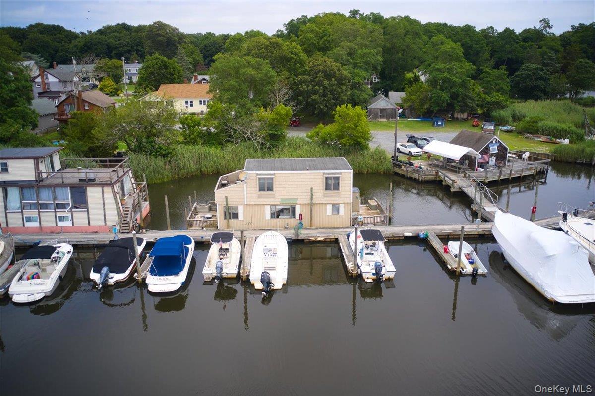 149 C Riverside Drive Property Photo 6