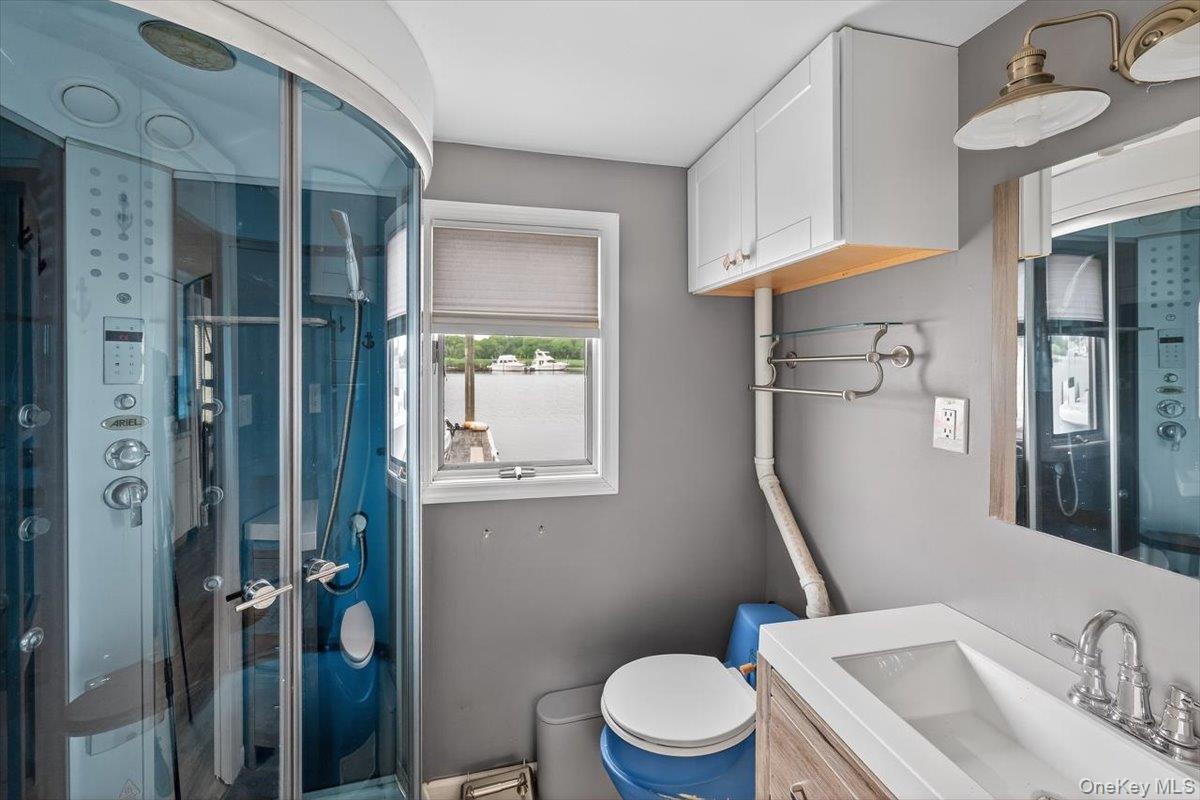 149 C Riverside Drive Property Photo 15