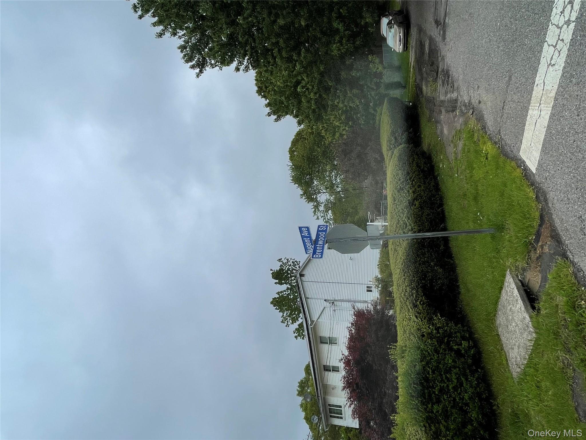 Brentwood Street Property Photo 5