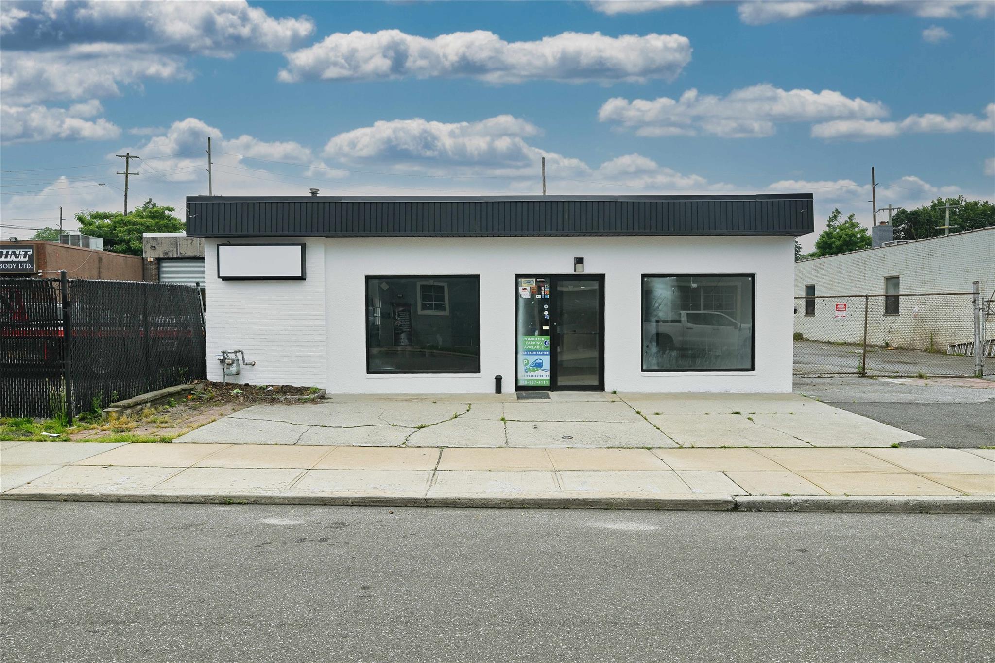 88 S Bayles Avenue Property Photo 11