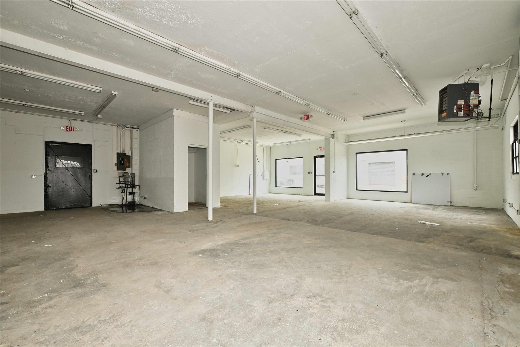 88 S Bayles Avenue Property Photo 14