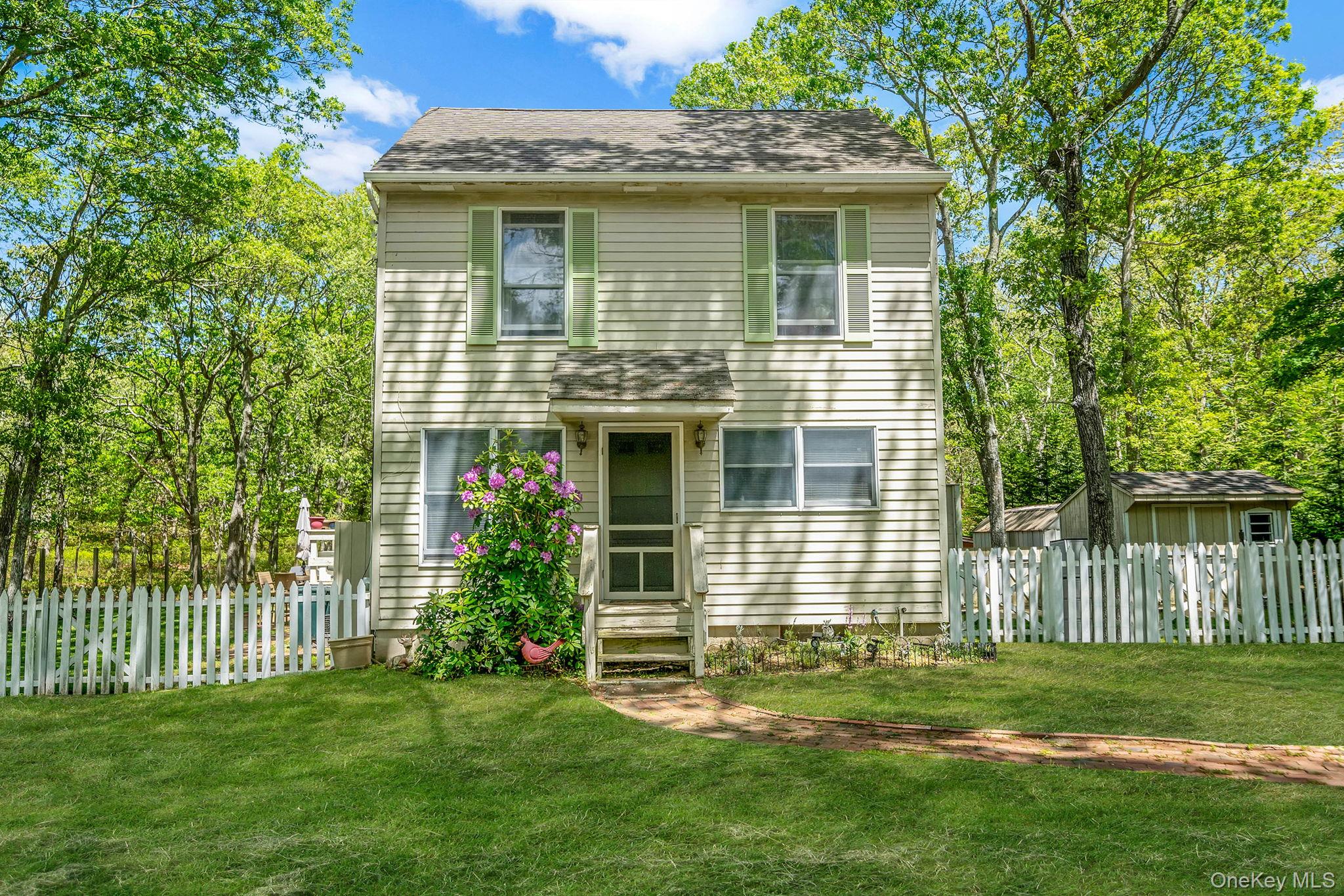 28 Huntting Road Property Photo 1