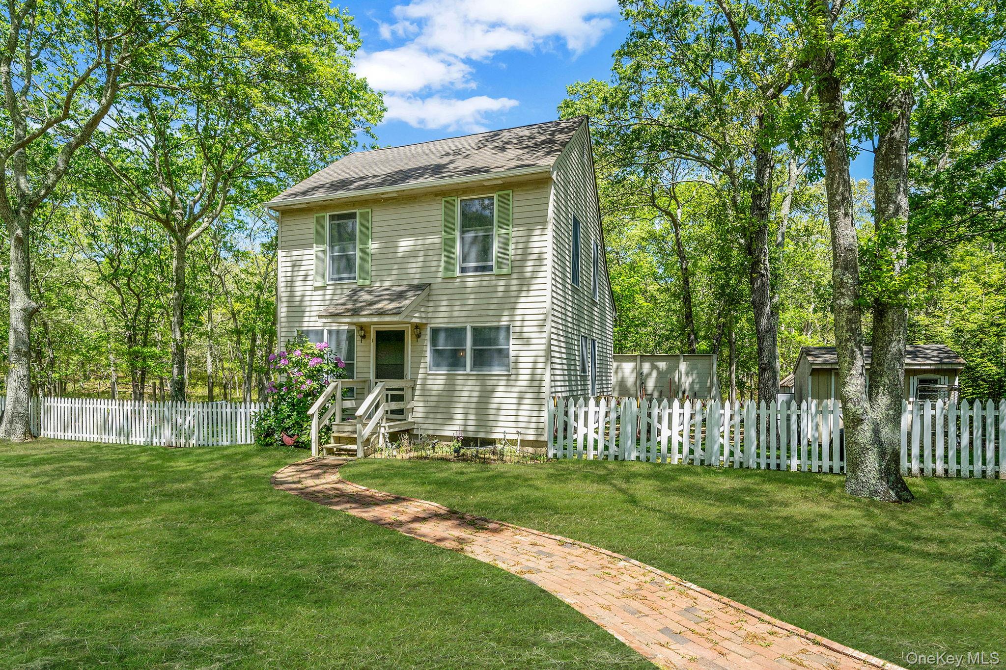 28 Huntting Road Property Photo 2