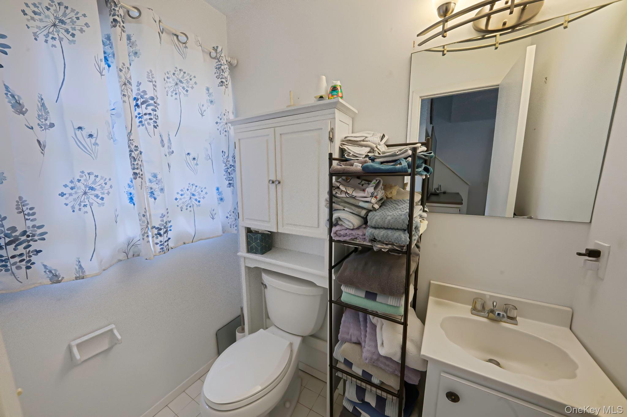 28 Huntting Road Property Photo 6