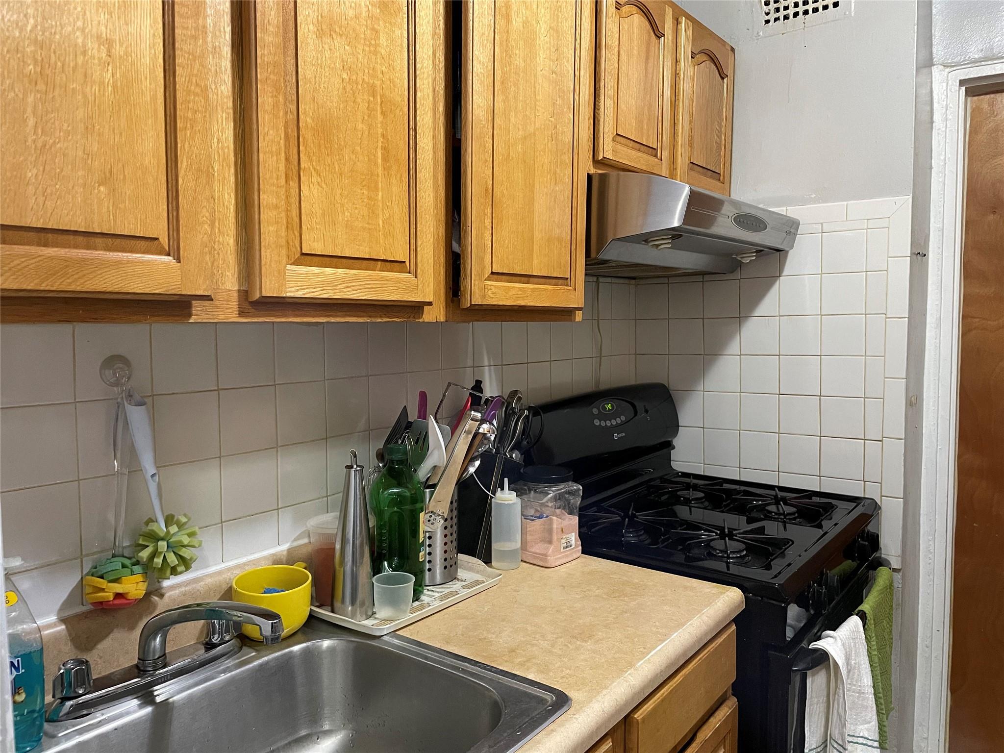 87-70 173rd Street 5e Property Photo 7