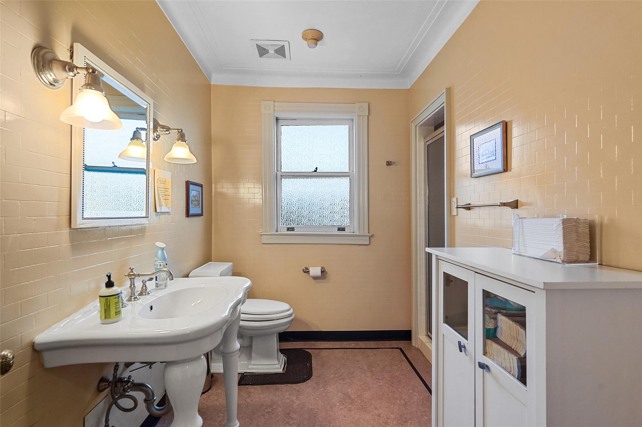413-415 Bedford Road Property Photo 13