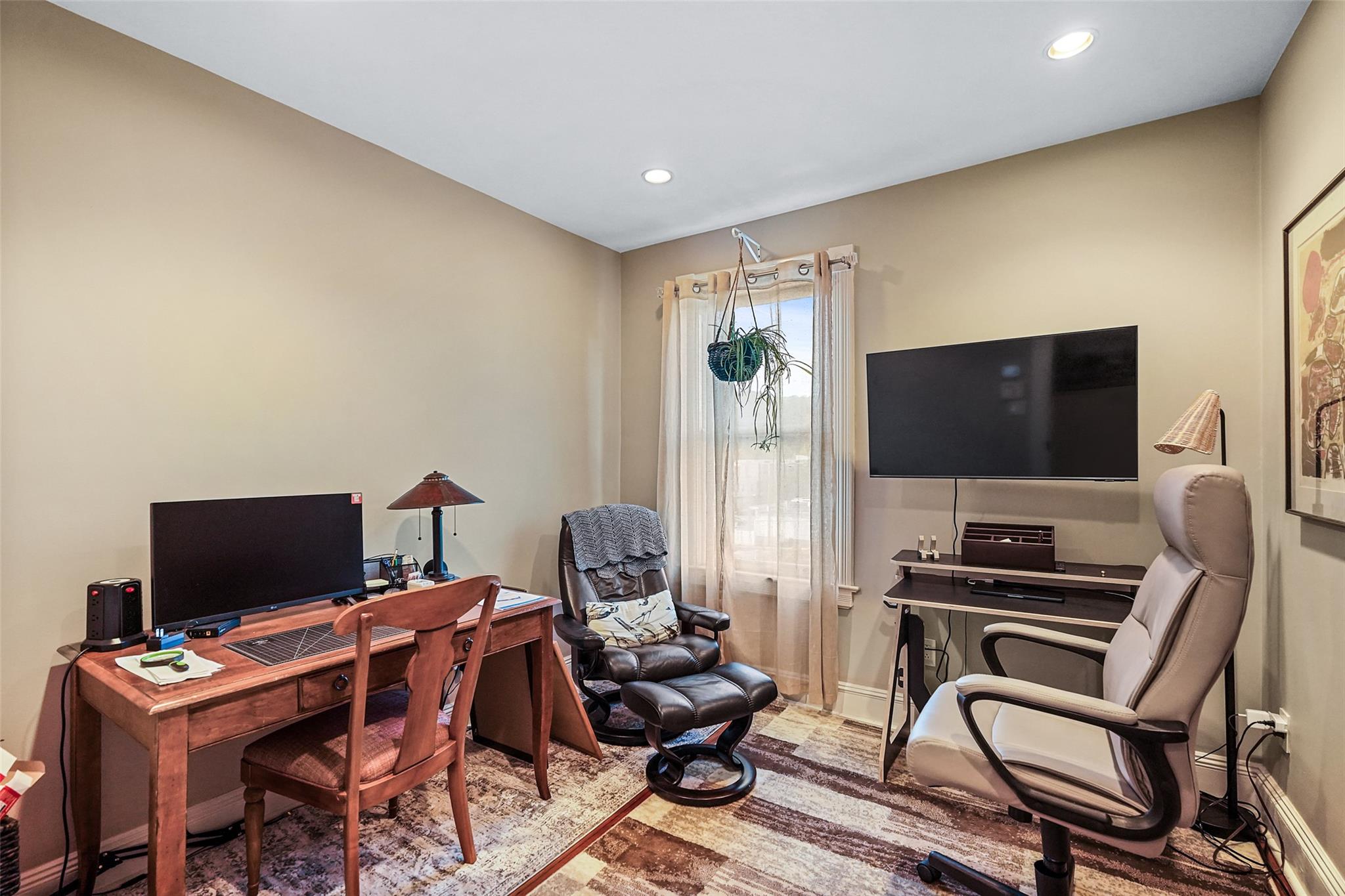 413-415 Bedford Road Property Photo 15