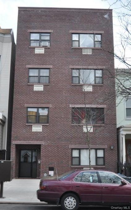 3144 Hull Avenue Property Photo 1