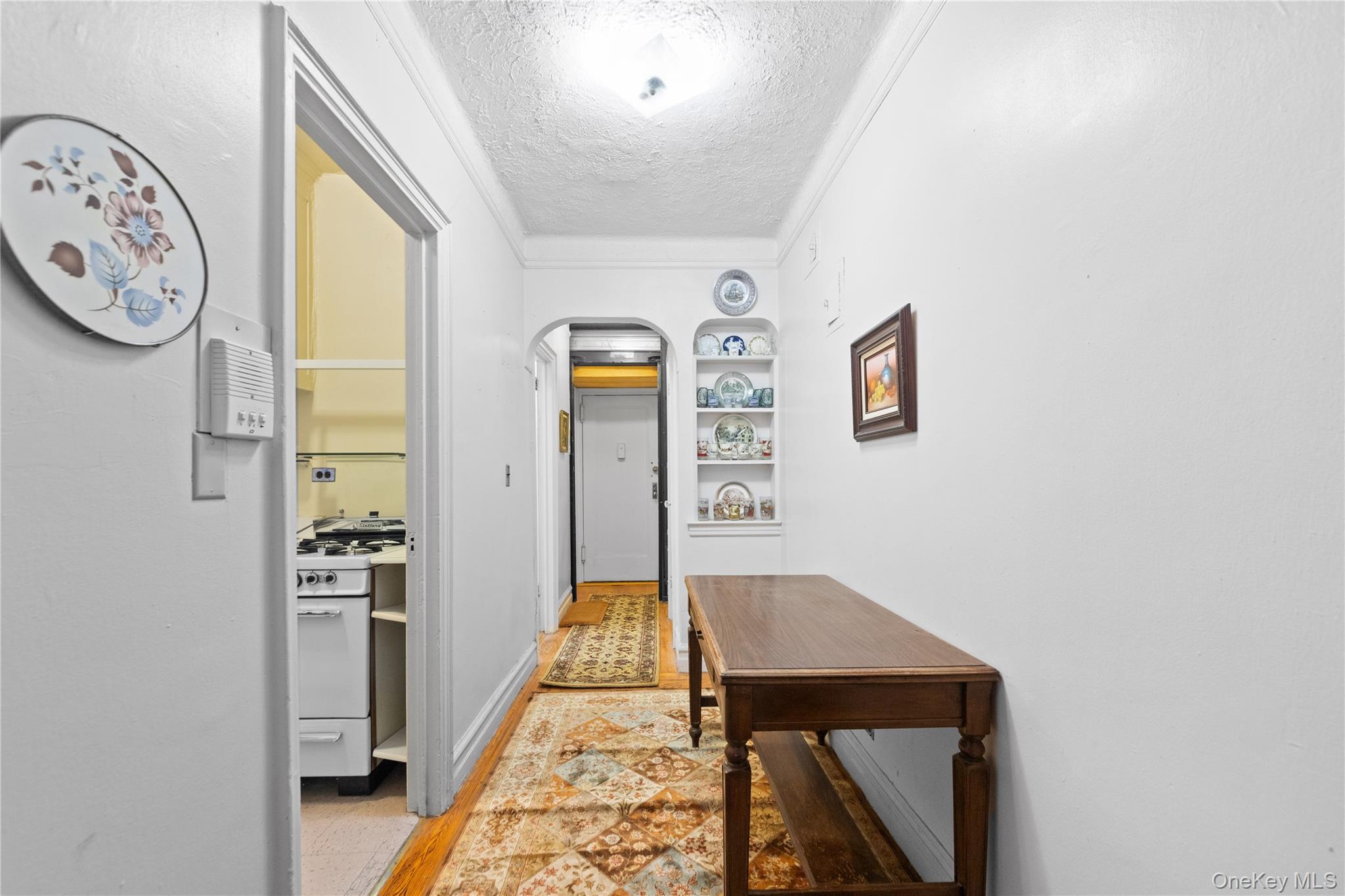 3000 Valentine Avenue 1d Property Photo 4