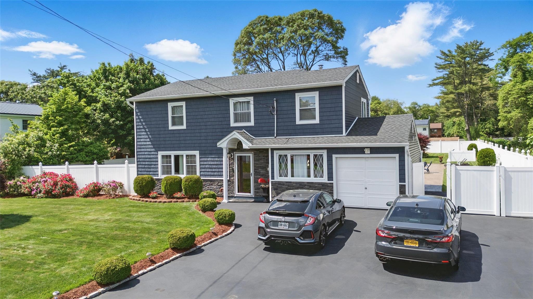 23 Lexington Avenue Property Photo 1