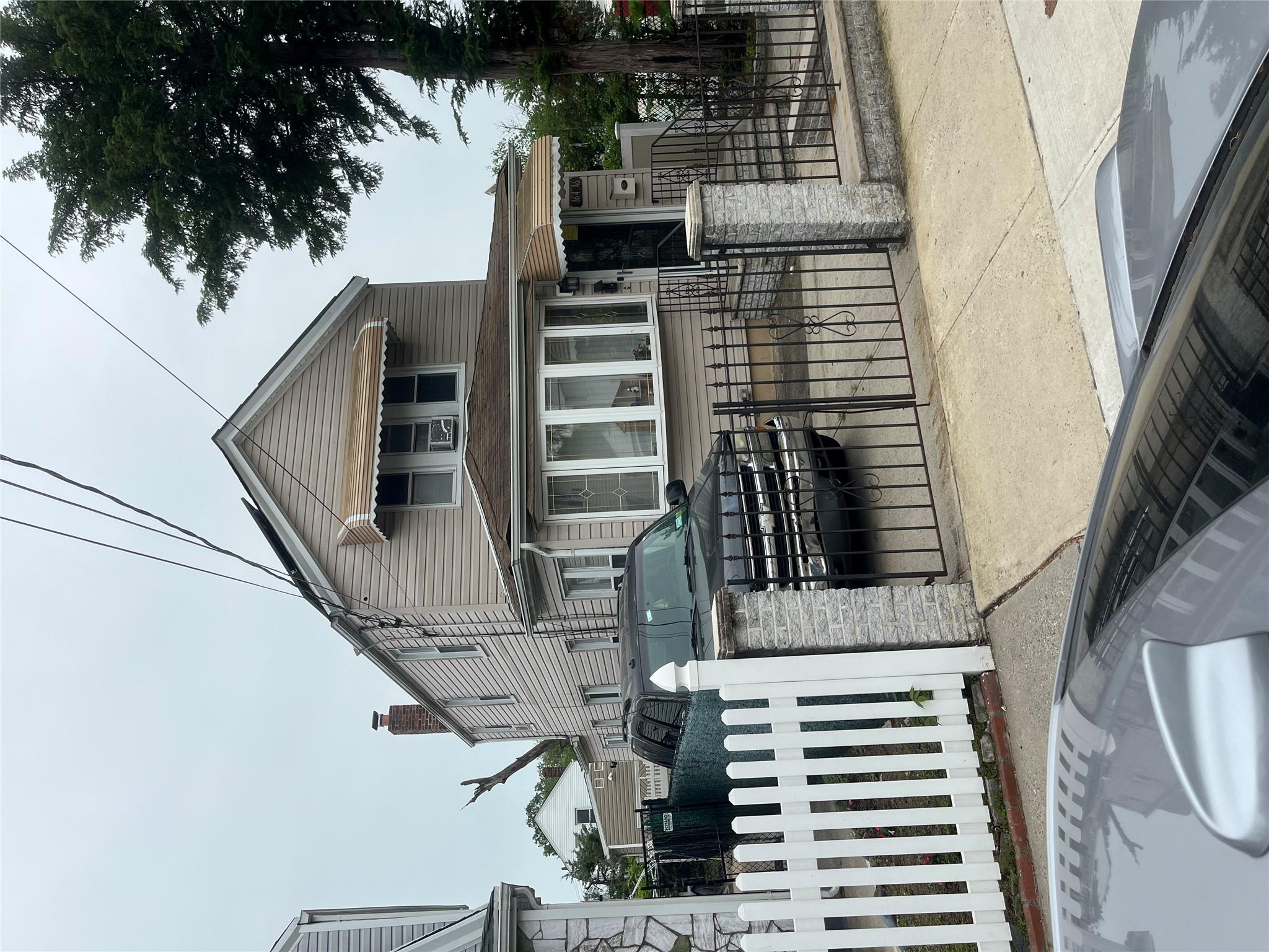 164-46 109 Avenue Property Photo 1