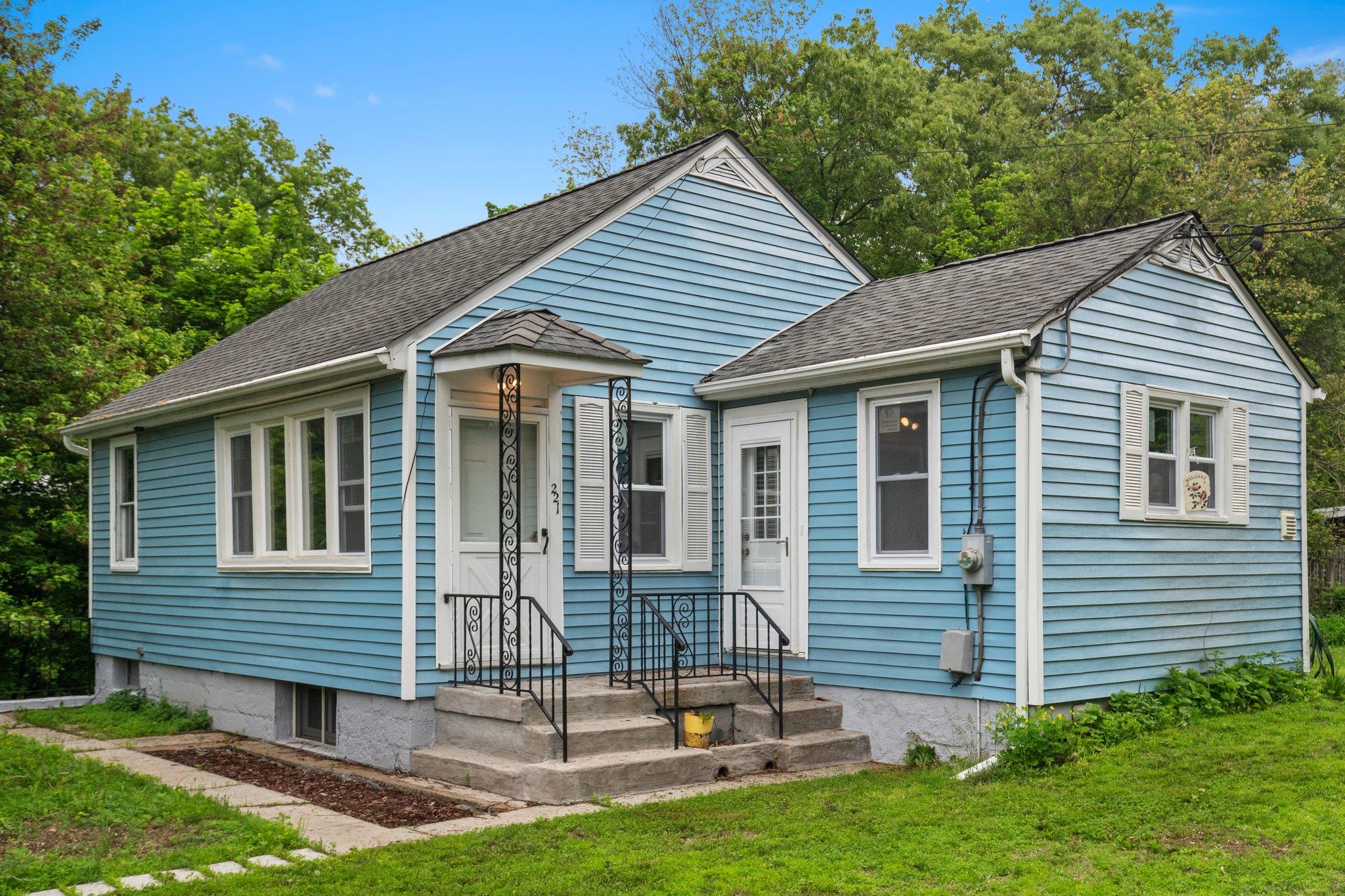 221 Kings Ferry Road
