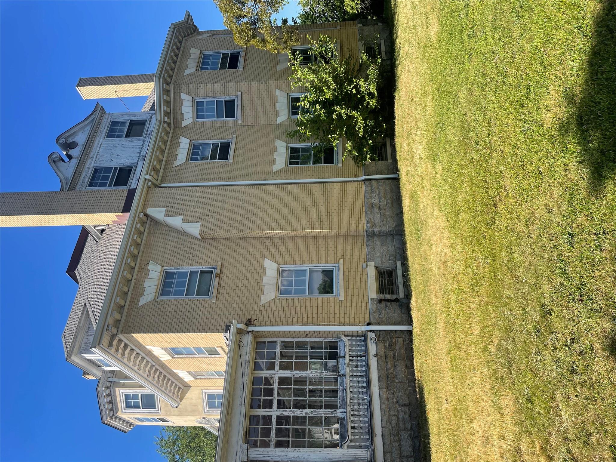 165 Summit Avenue Property Photo 3