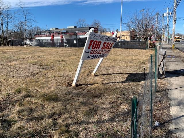 770 N Broadway Property Photo 3