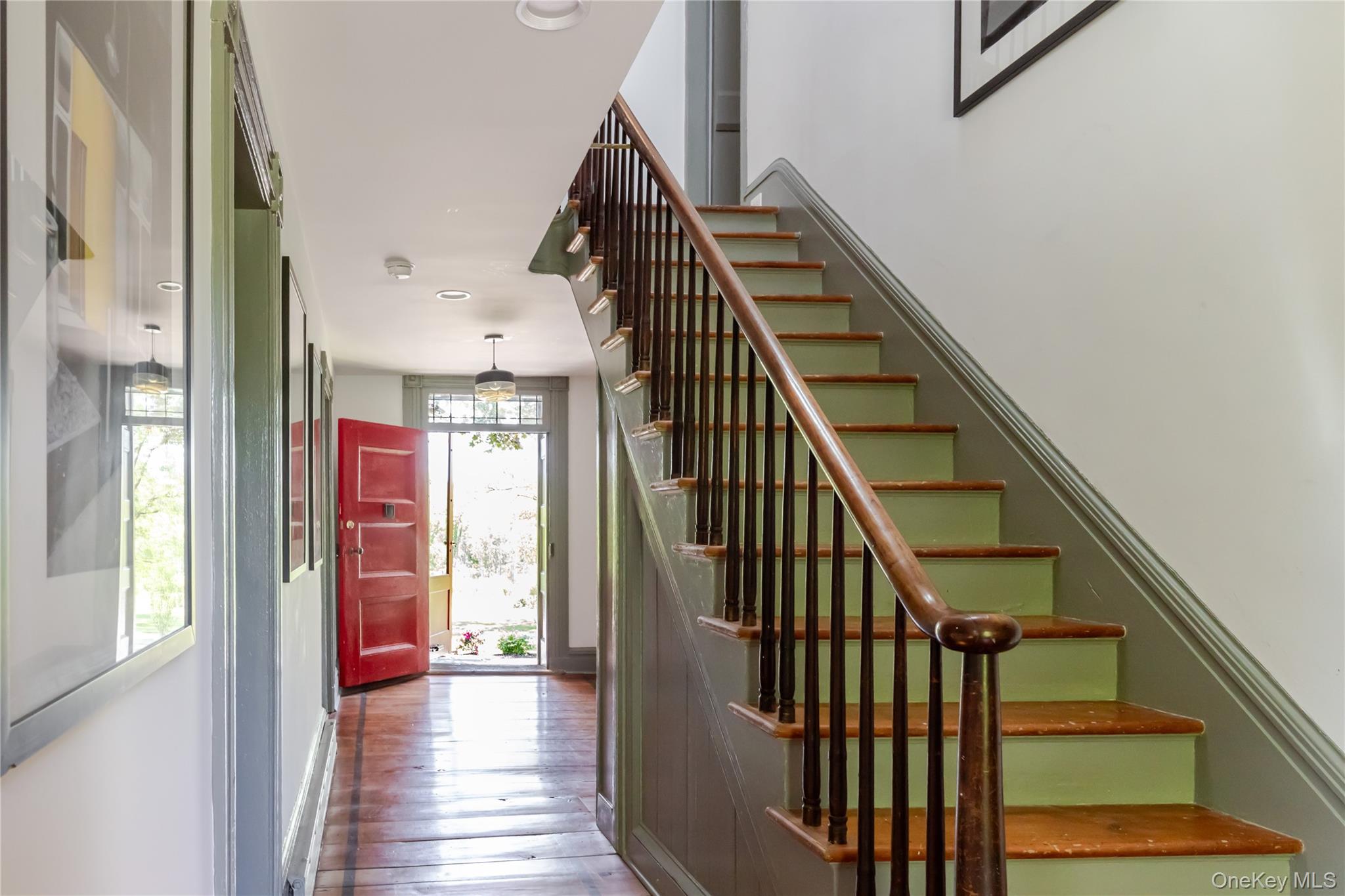 26 Roberson Avenue Property Photo 32