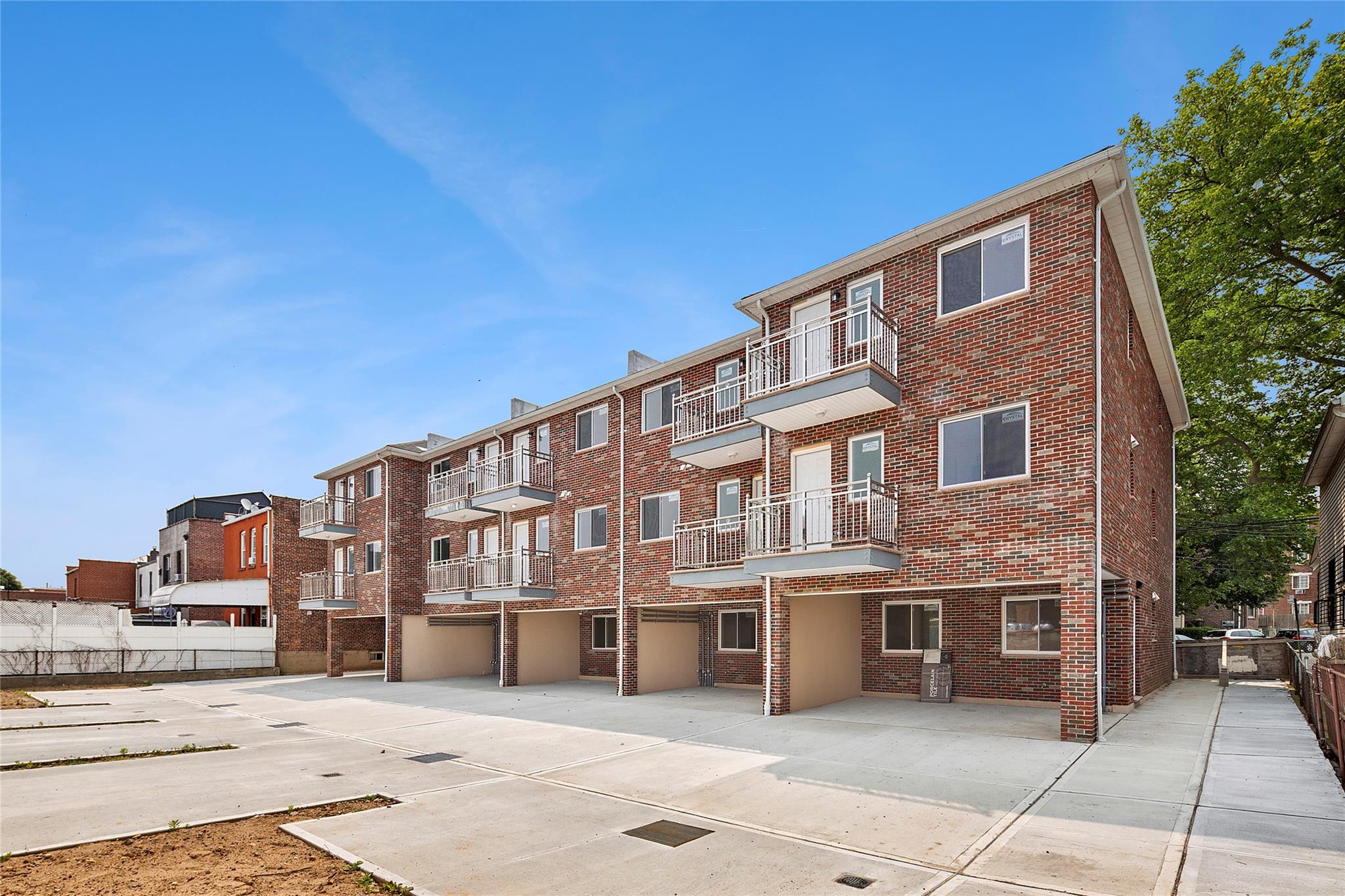 104-49 49 Avenue Property Photo 18