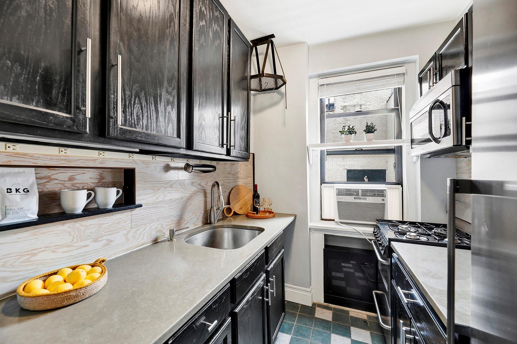 50 Lefferts Avenue 6m Property Photo 1