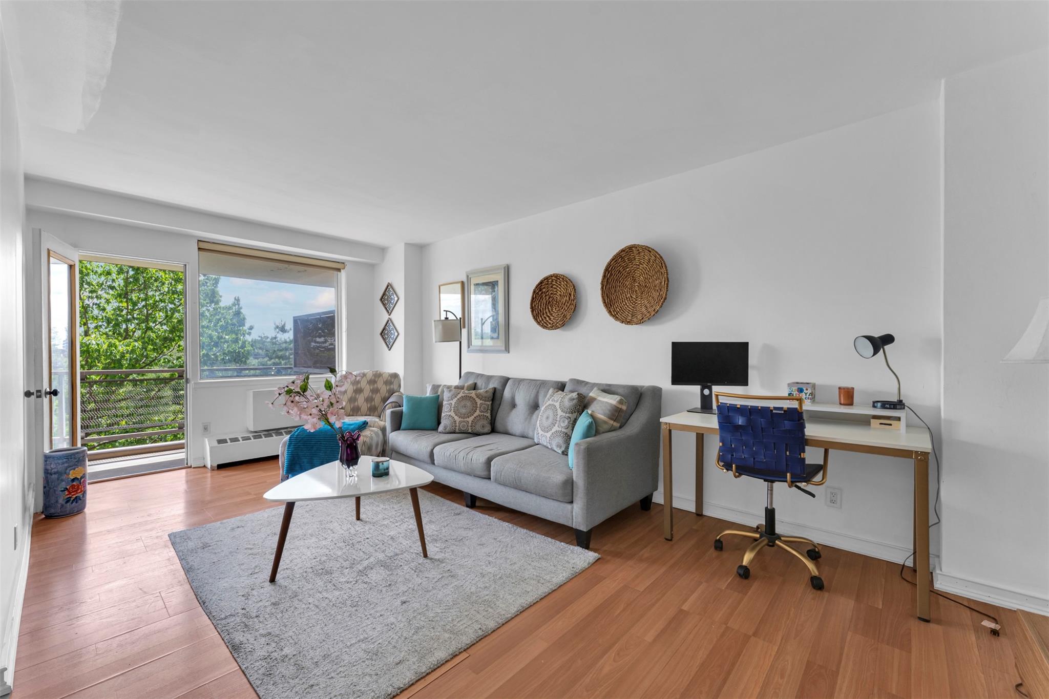 5700 Arlington Avenue 5d Property Photo 1