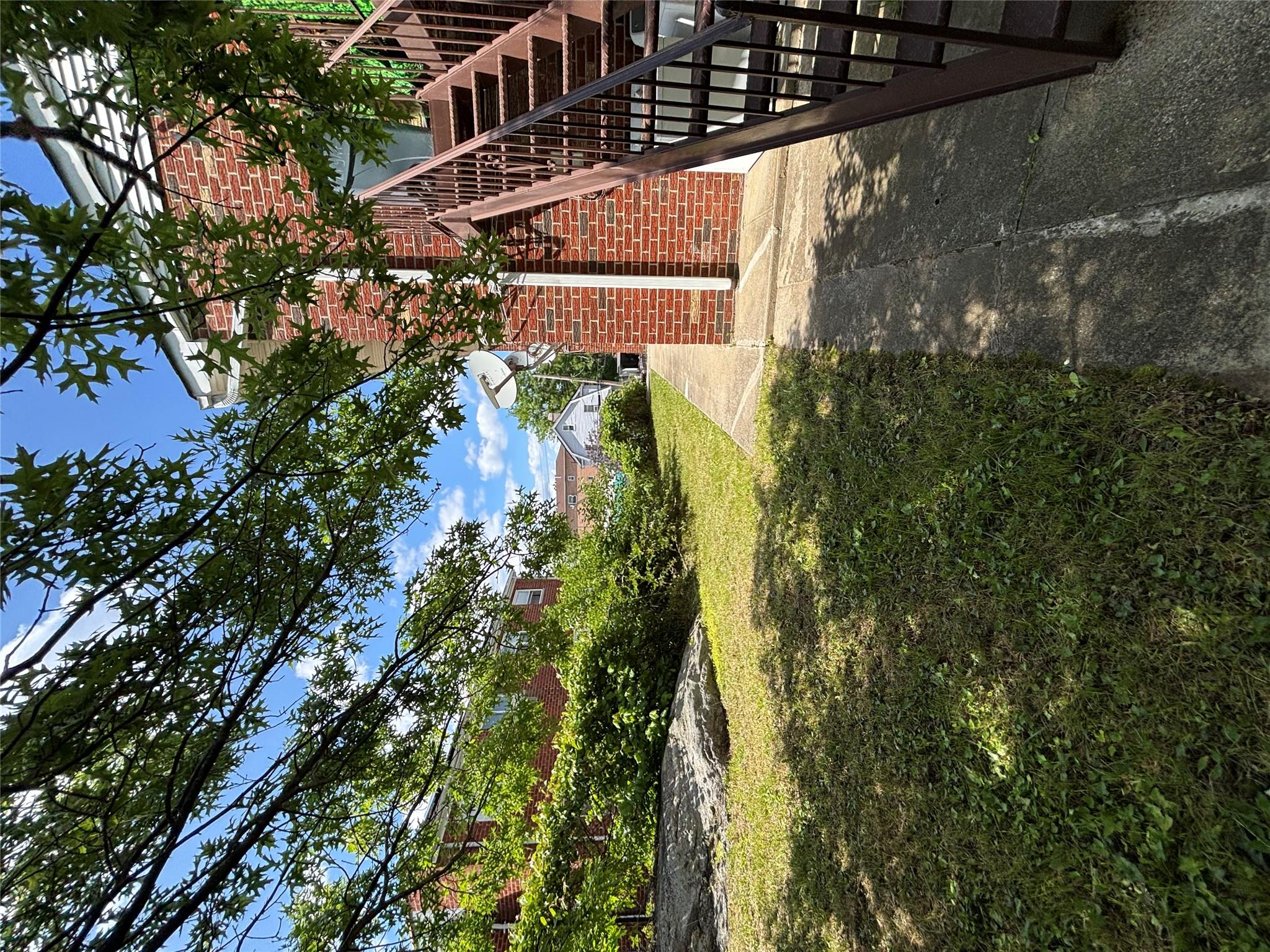 2110 Light Street Property Photo 10