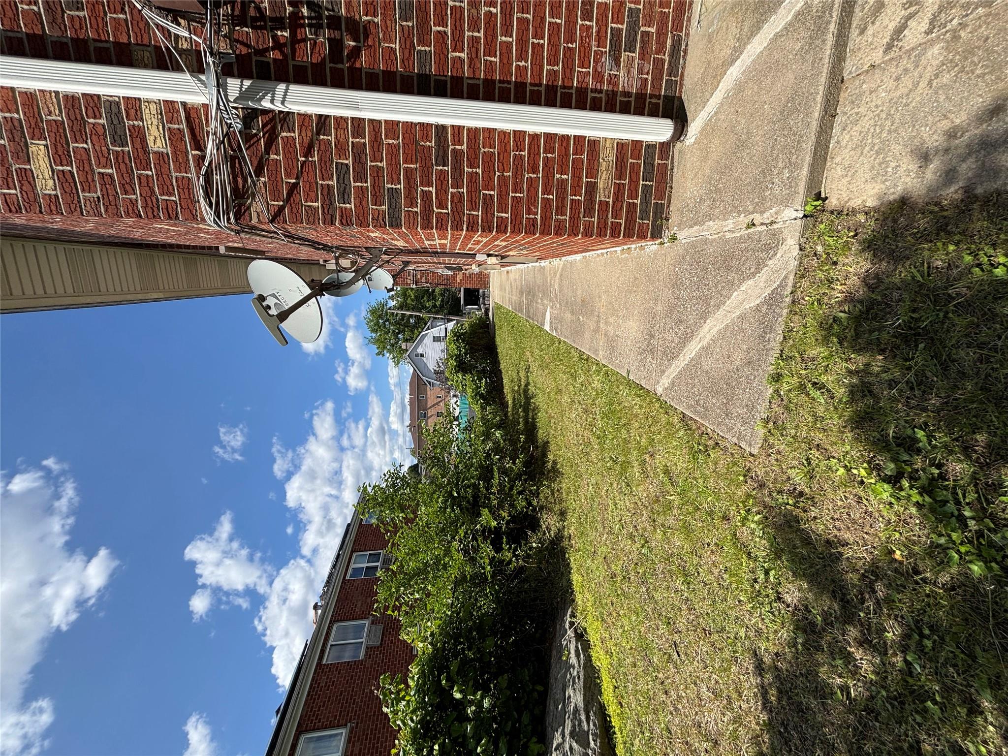 2110 Light Street Property Photo 11