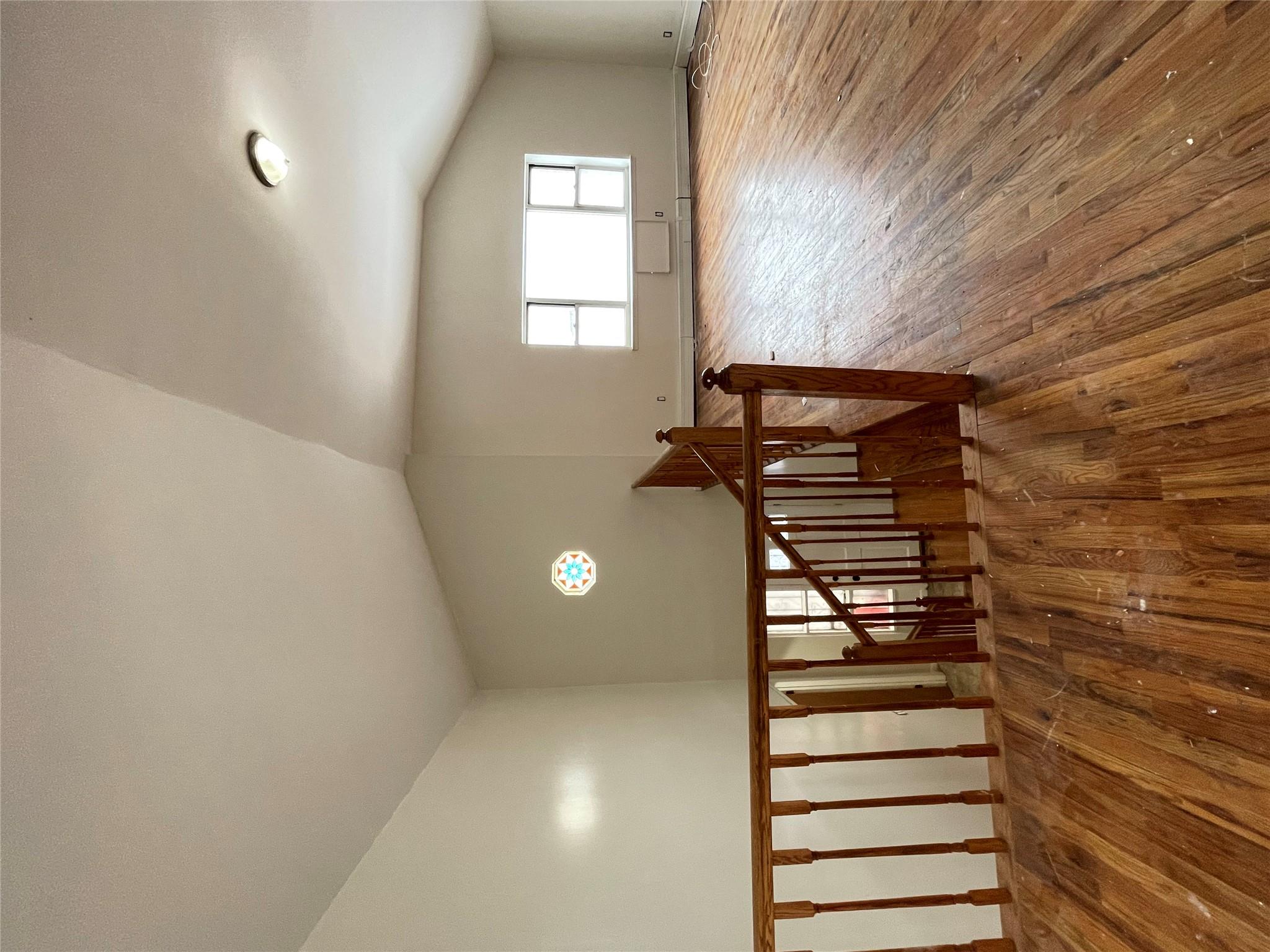 2110 Light Street Property Photo 15