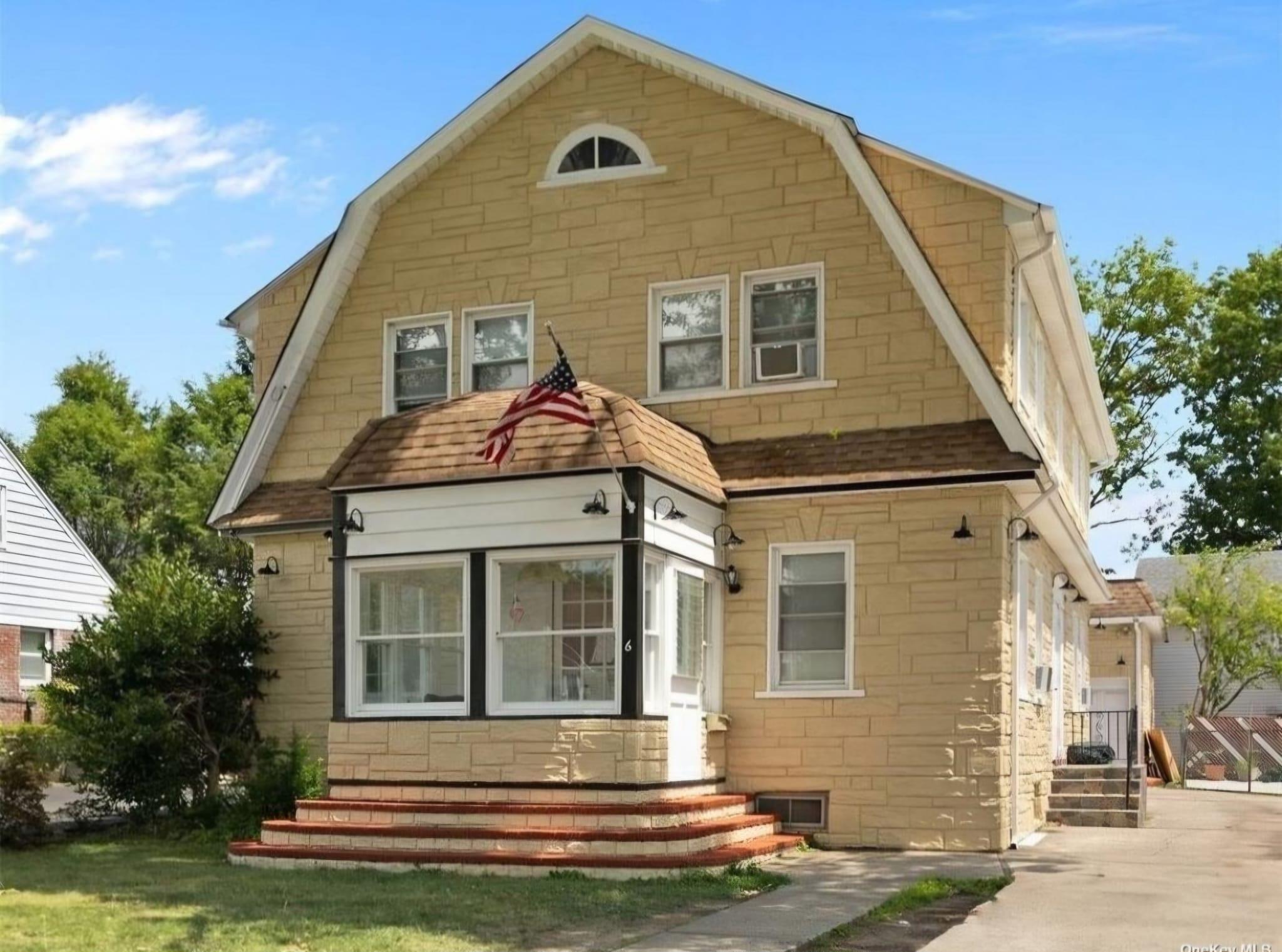 6 Covert Avenue Property Photo 1