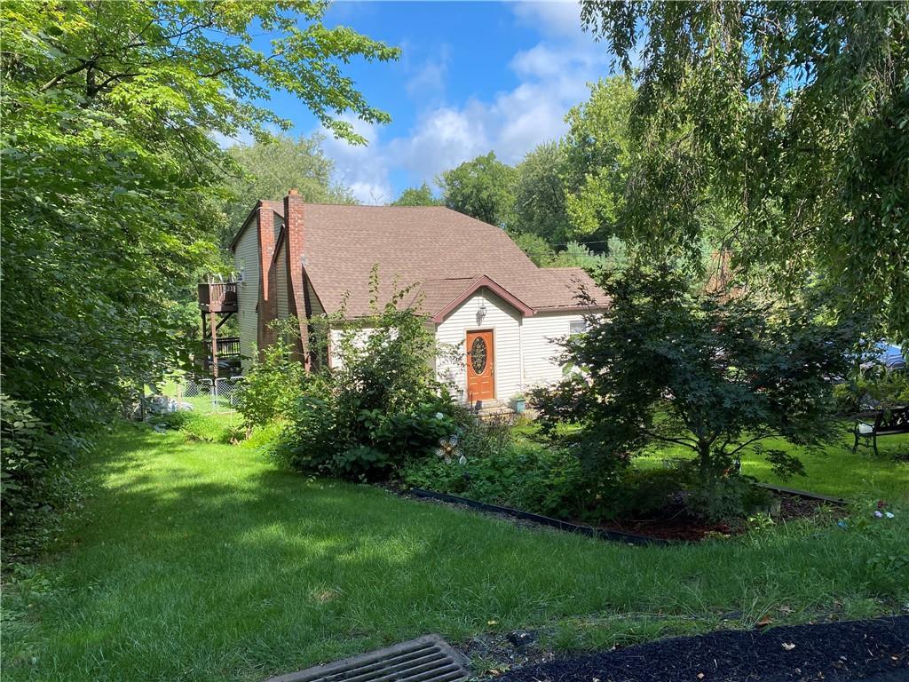 123 Greenwood Drive Property Photo 2
