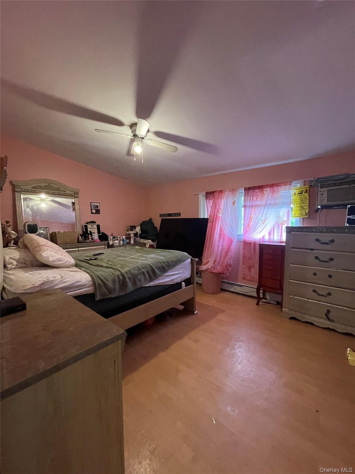 230 Park Avenue Property Photo 5