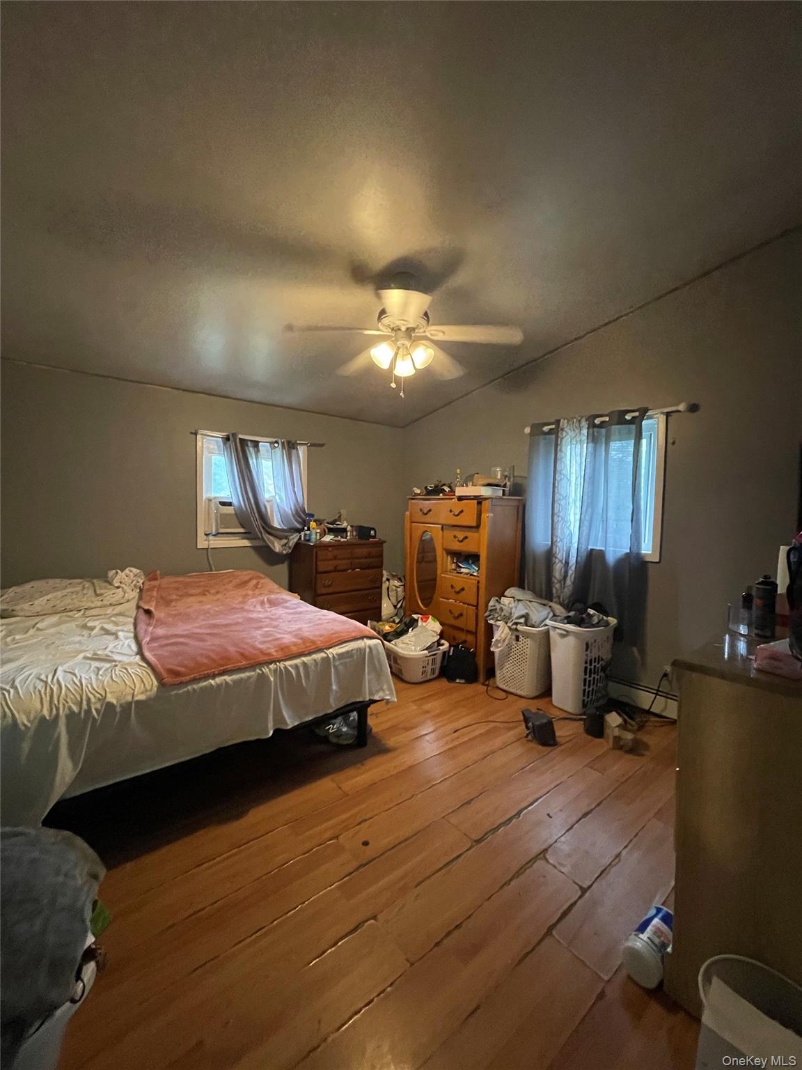 230 Park Avenue Property Photo 6