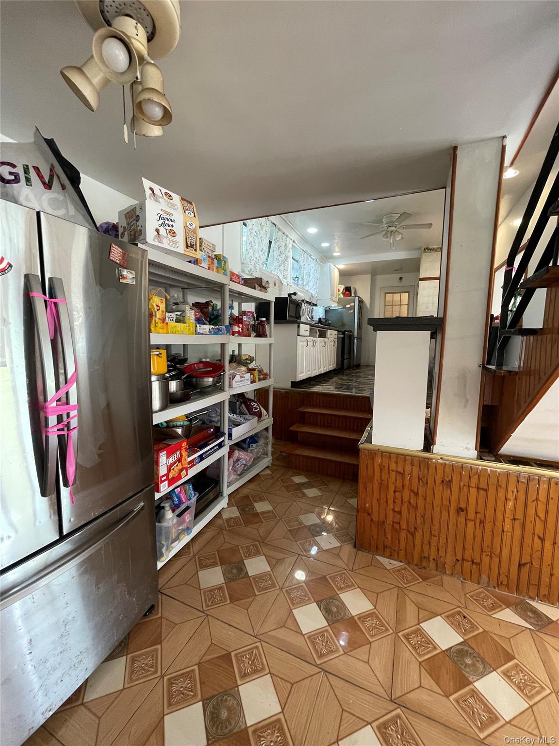 230 Park Avenue Property Photo 15