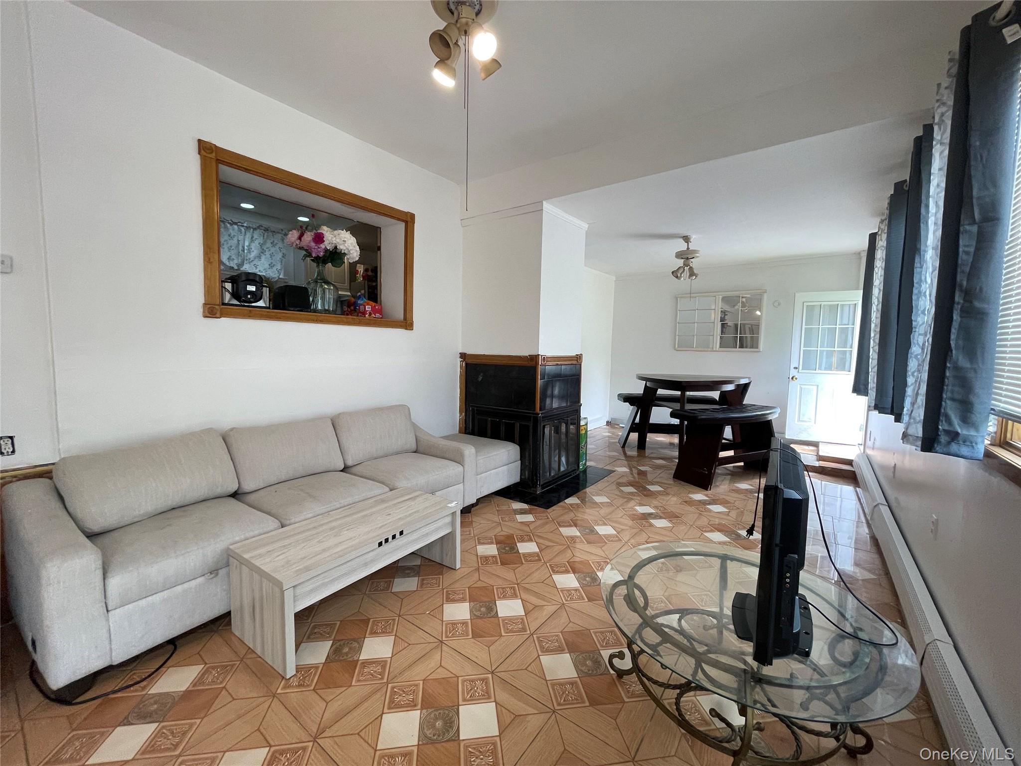 230 Park Avenue Property Photo 17