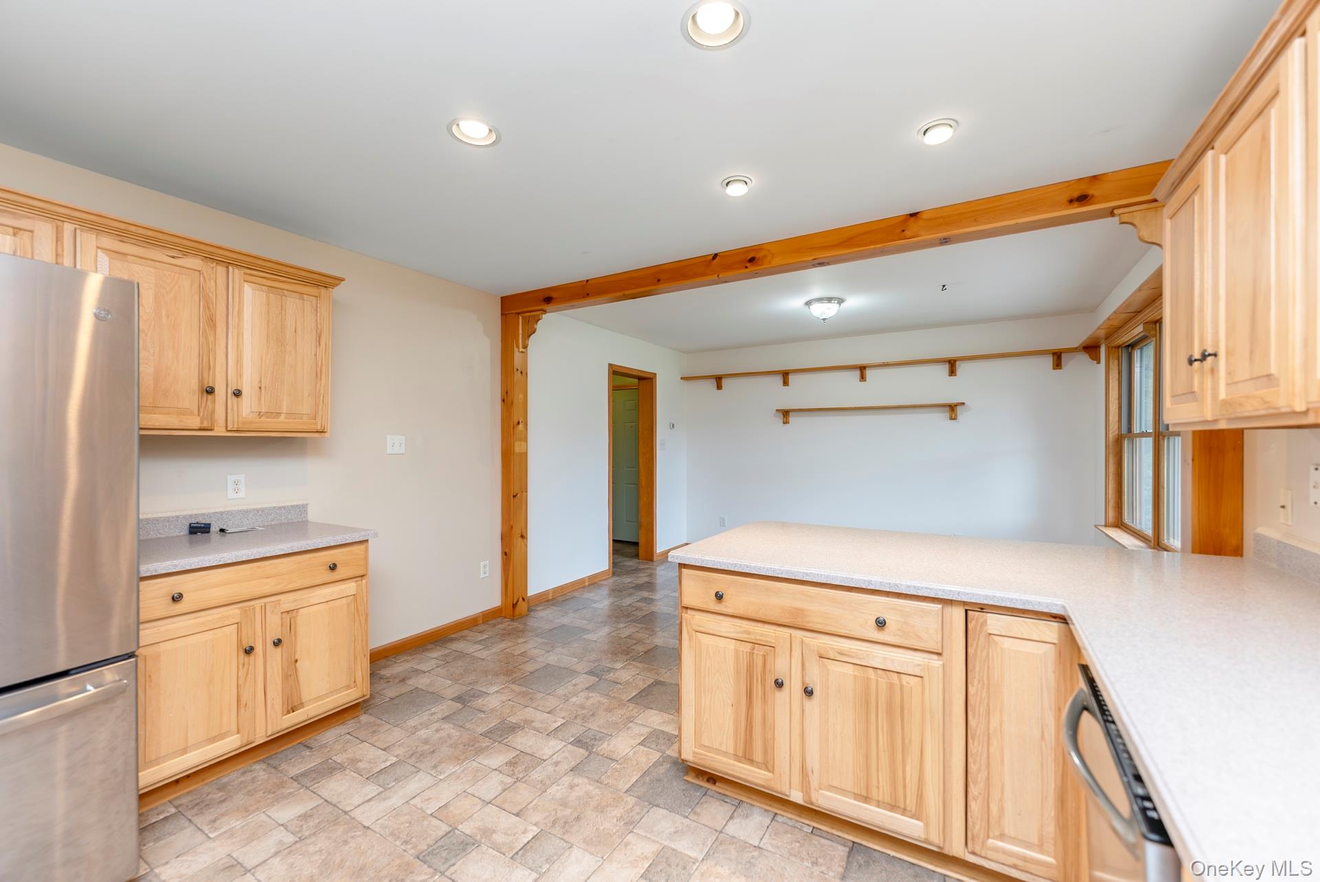 18 Jomar Lane Property Photo 14