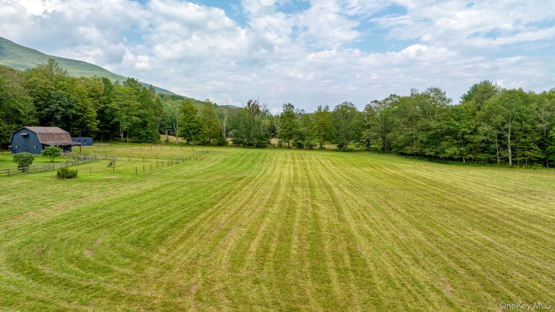18 Jomar Lane Property Photo 47