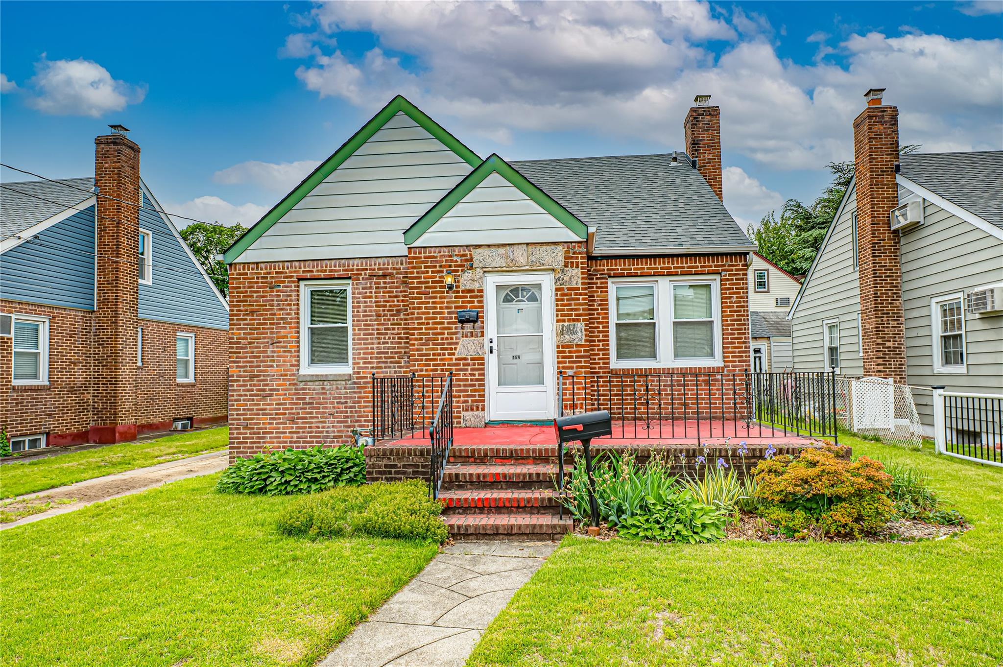 154 Randolph Avenue Property Photo 1