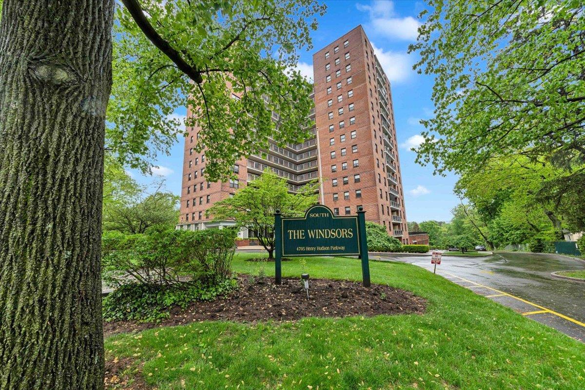 4705 Henry Hudson Parkway 7f Property Photo 1