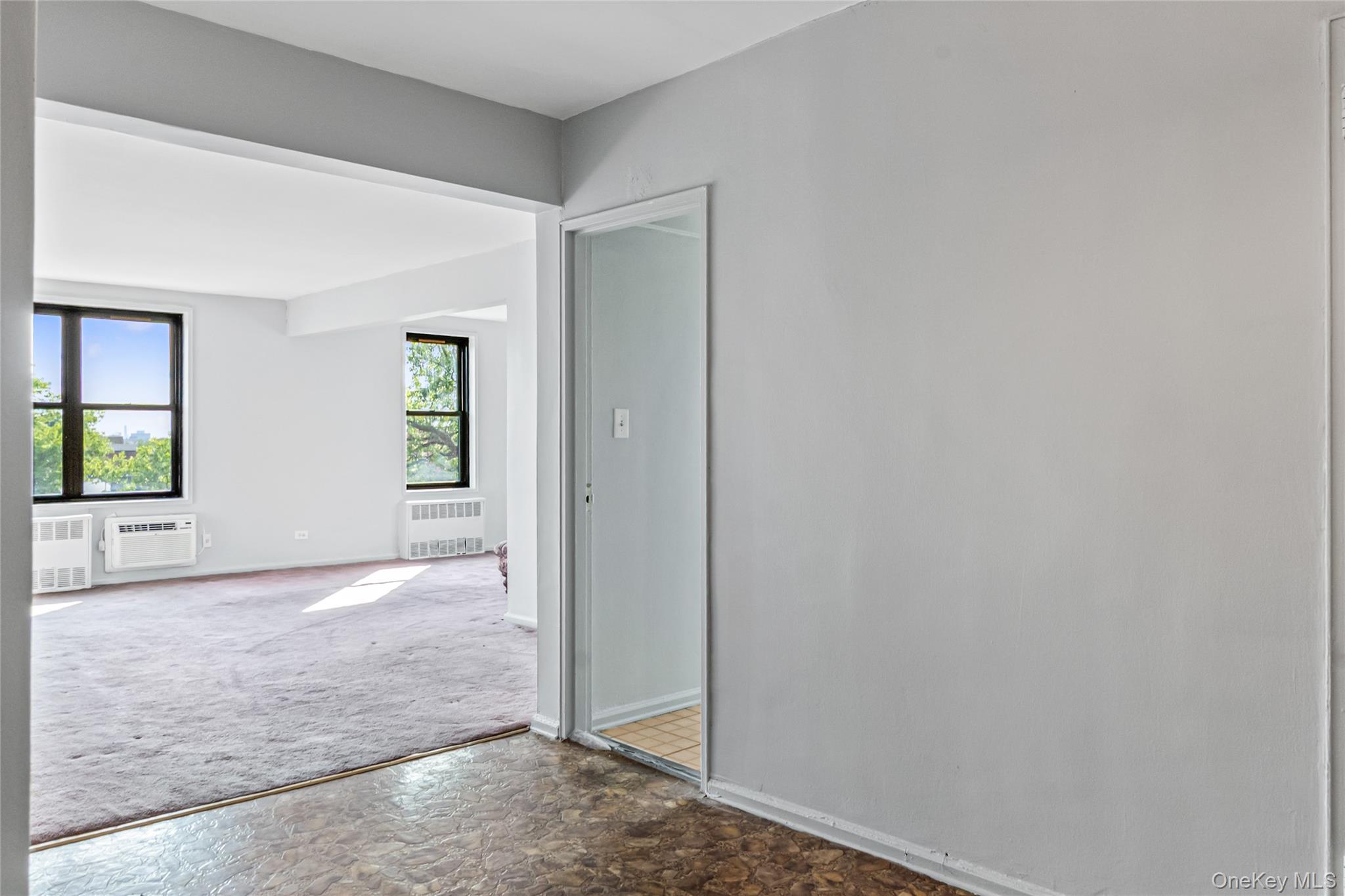 140-15 Holly Avenue 4e Property Photo 3
