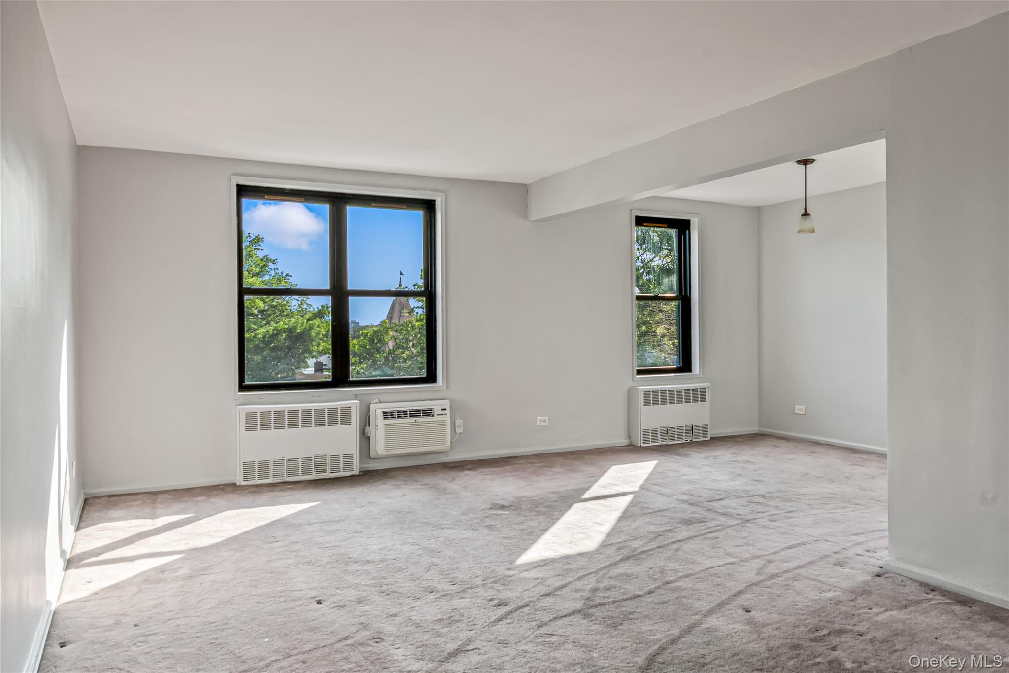 140-15 Holly Avenue 4e Property Photo 4