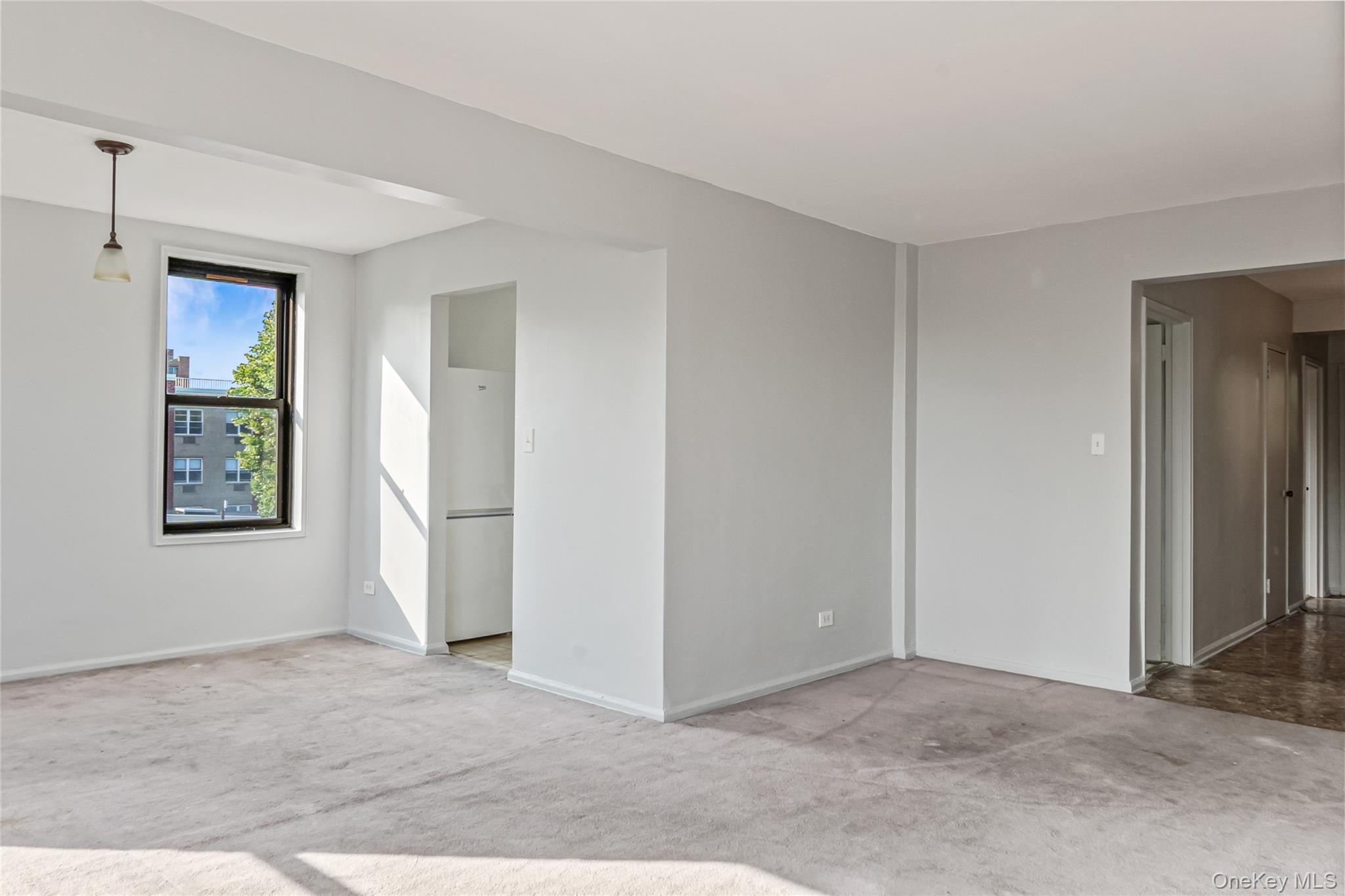 140-15 Holly Avenue 4e Property Photo 7