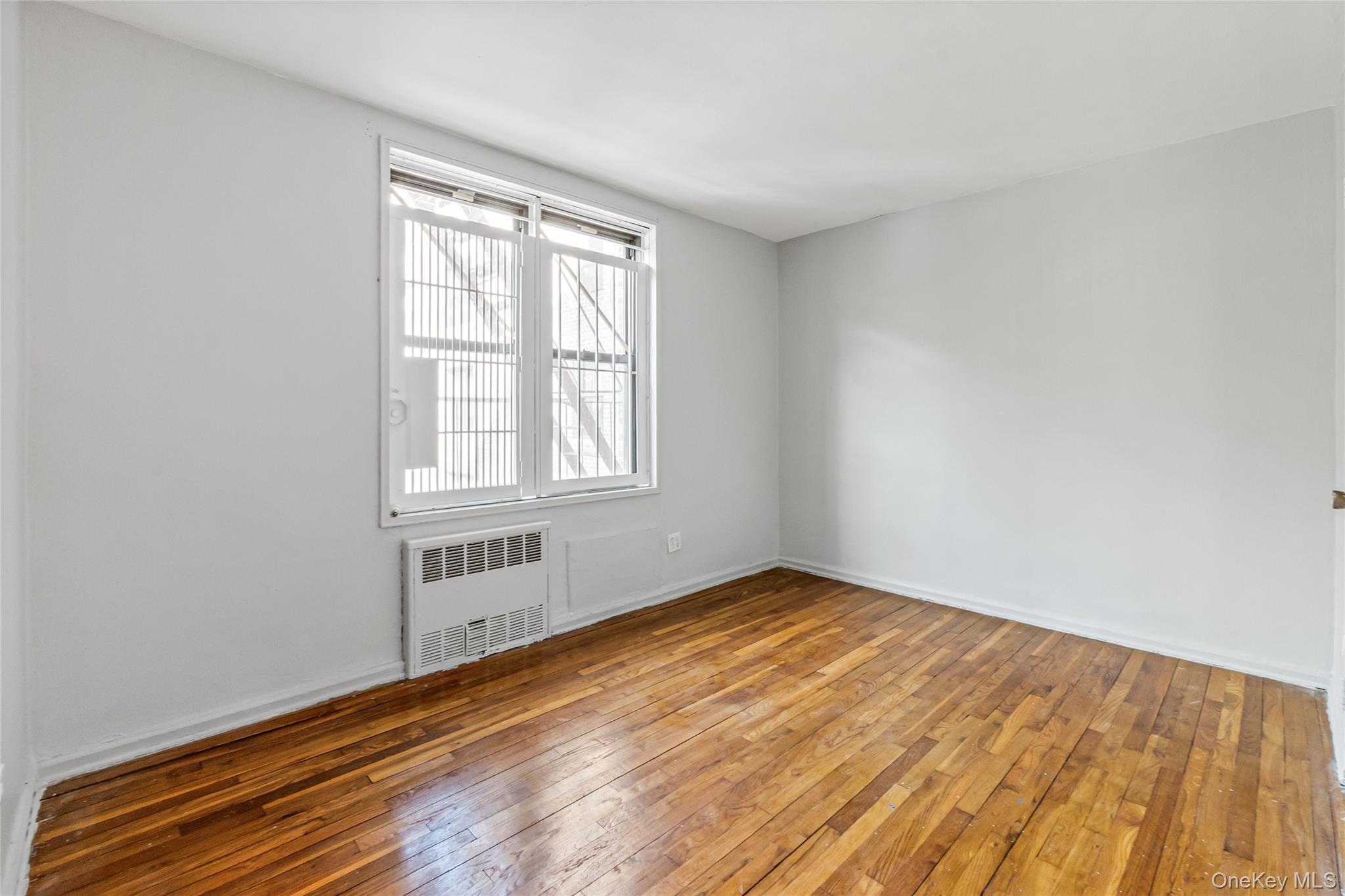 140-15 Holly Avenue 4e Property Photo 8
