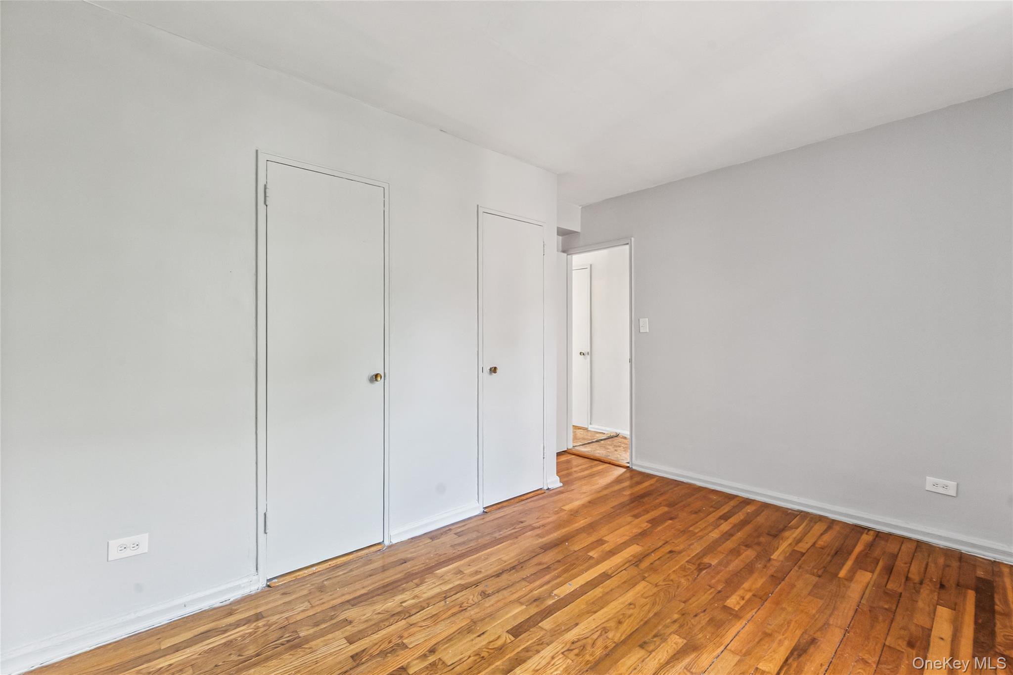 140-15 Holly Avenue 4e Property Photo 9