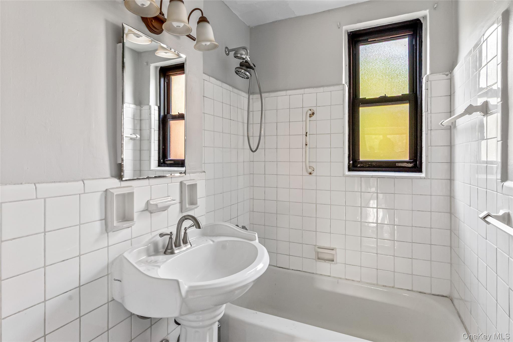 140-15 Holly Avenue 4e Property Photo 14