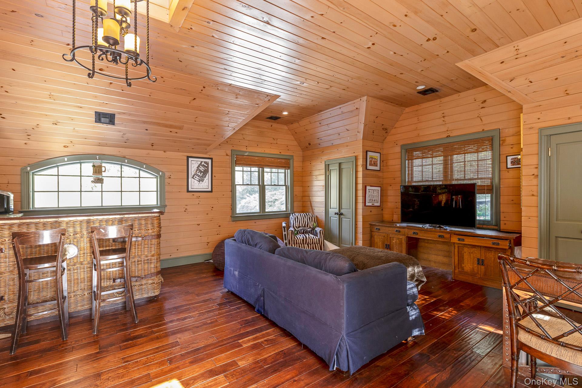 4 Horse Hollow Road Property Photo 34