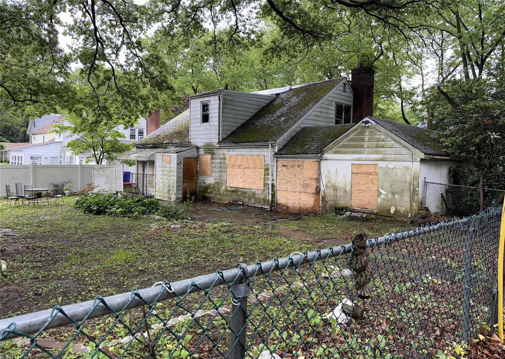 64 Marion Avenue Property Photo 2