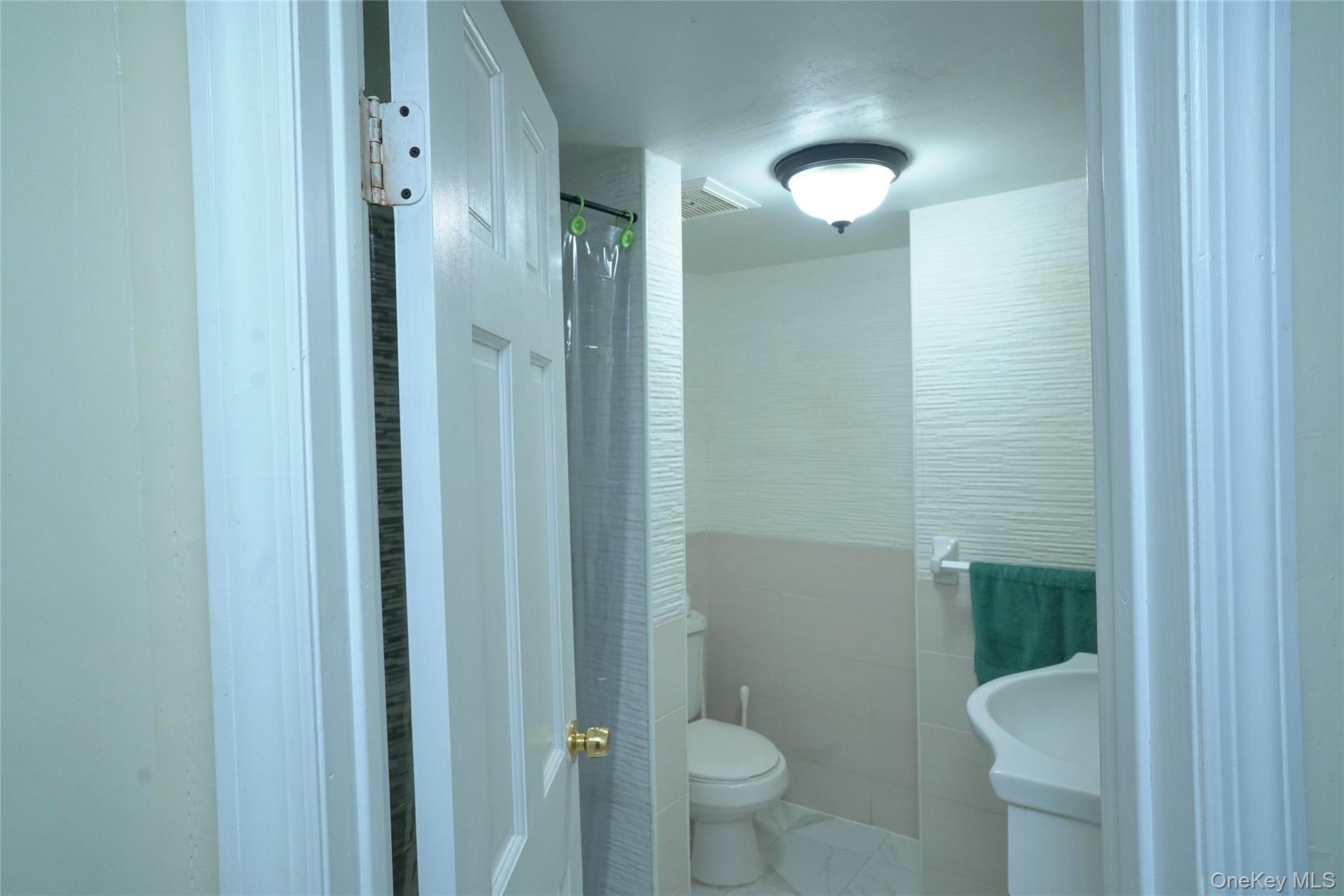 89-10 91 Avenue Property Photo 9