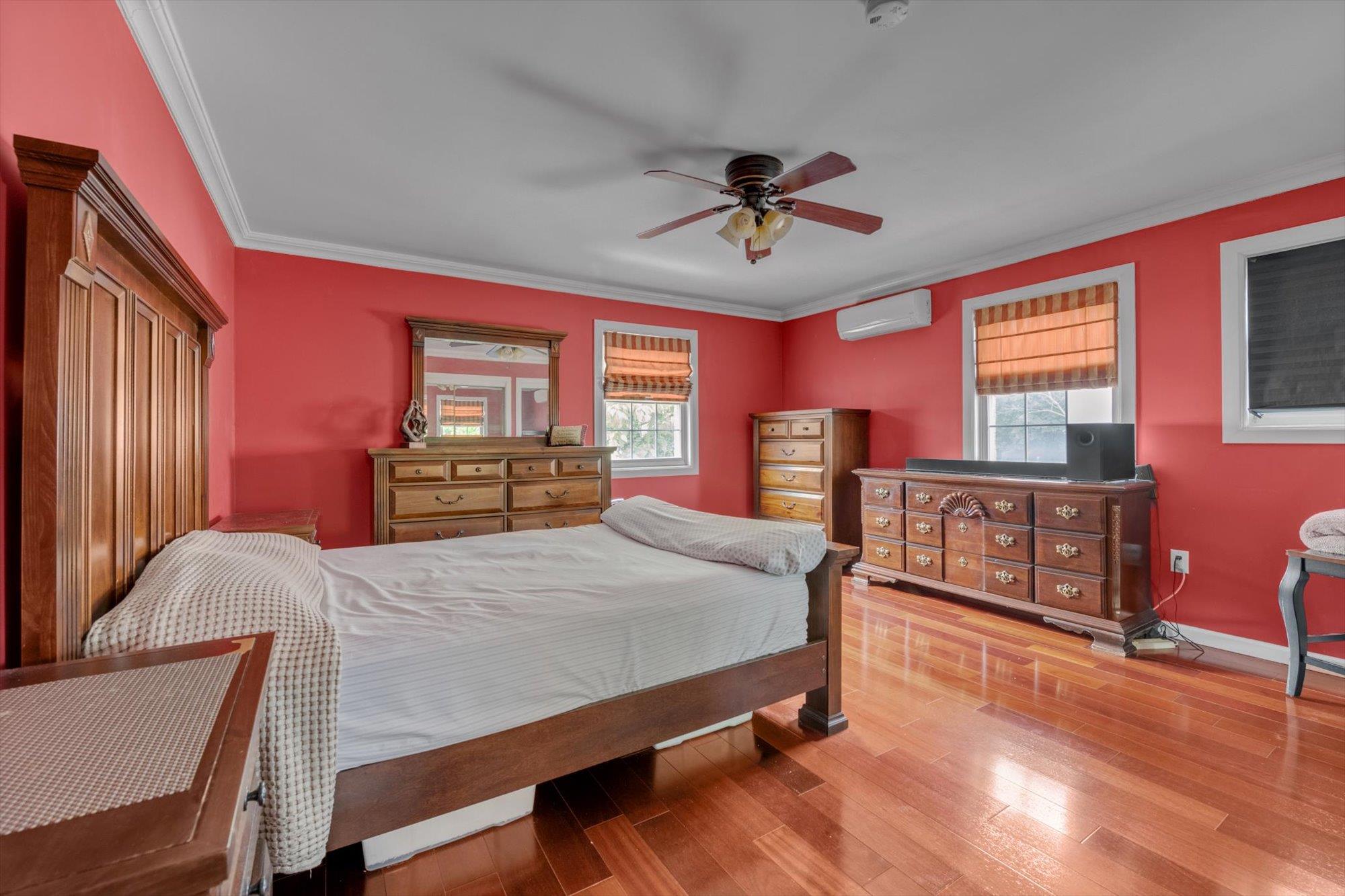 90 Milford Street Property Photo 8